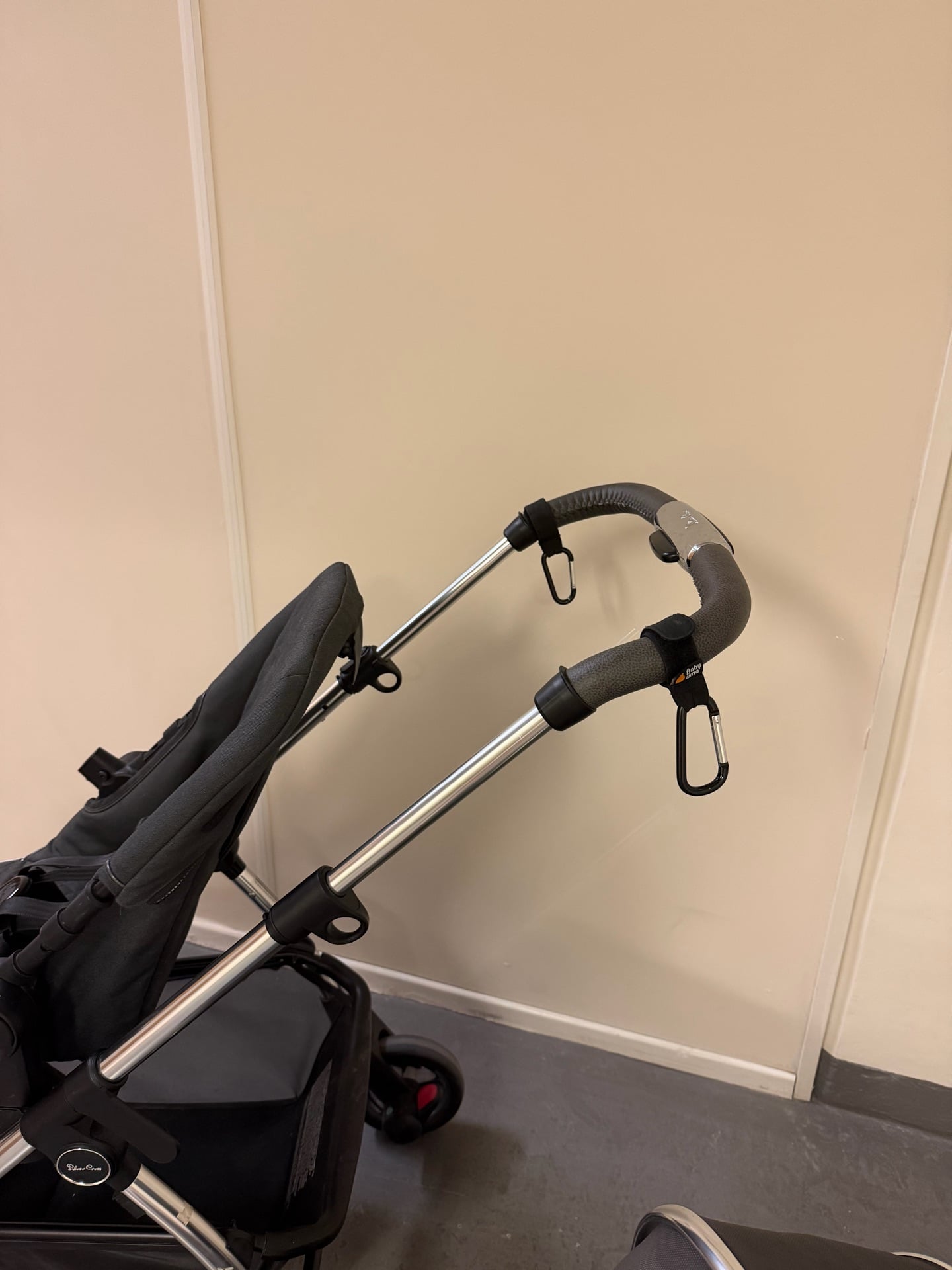 Silver Cross Stroller + Bassinet + FREE Travel Bag photo 3