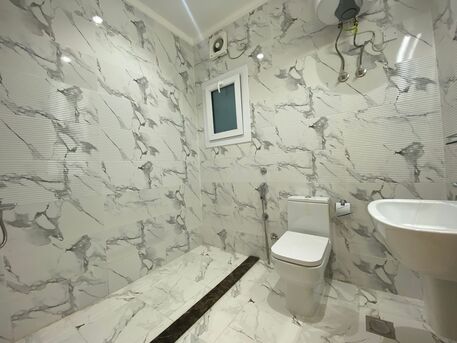 QAR 5500/month,  2 BR,  165 Sq. Meter,  Affordable 2BHK | Al Nasr | Spacious Layout| 2units Available photo 5