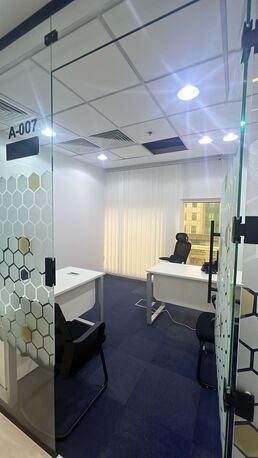 QAR 1,  Furnished Office Space In Qatar MOCI Approved photo 4