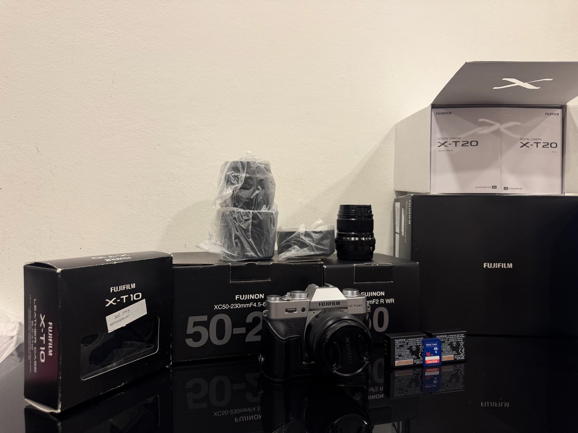 Fujifilm X-T20 Mirrorless Camera — rarely used photo 4