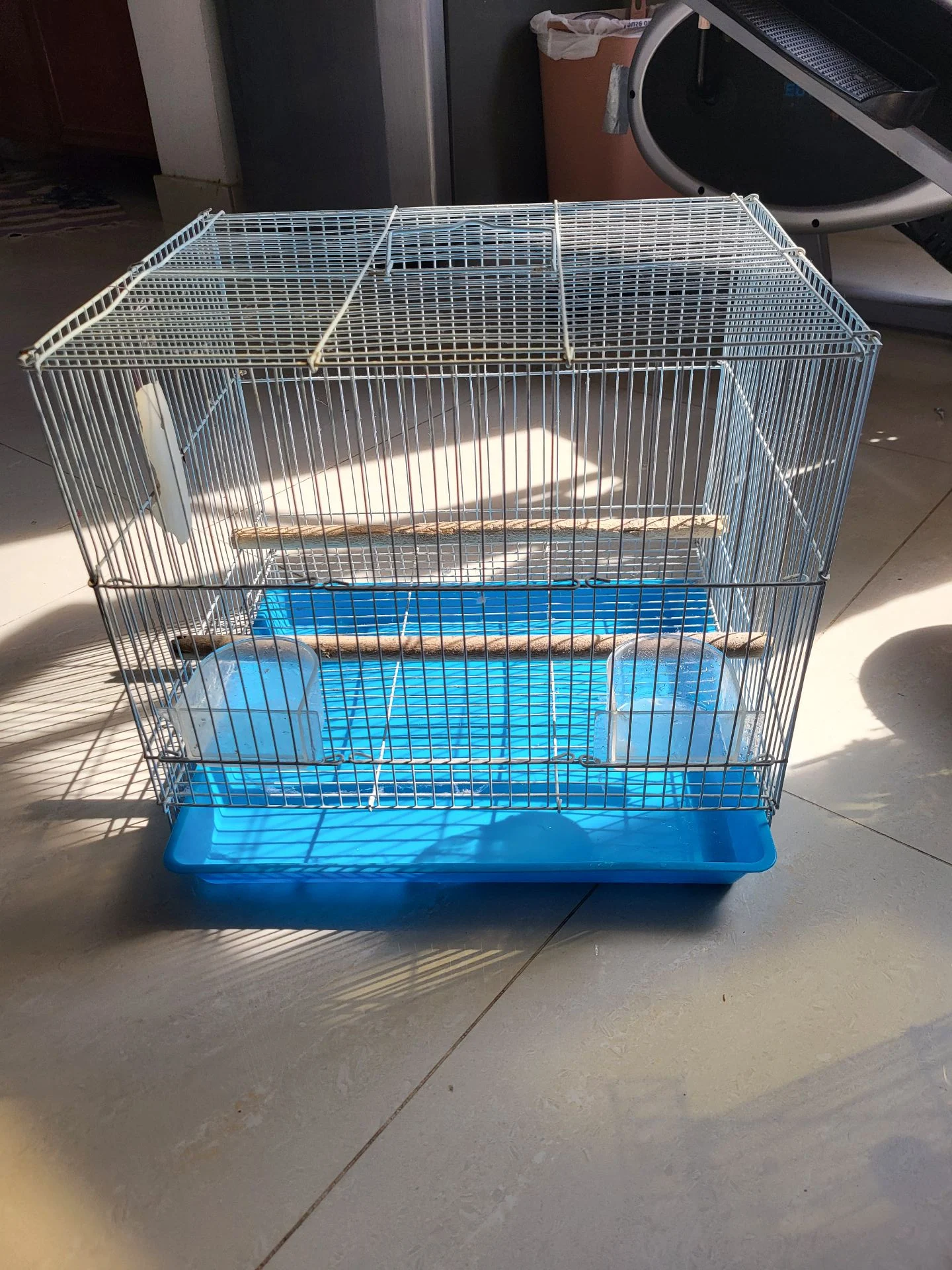 Bird cage photo 2