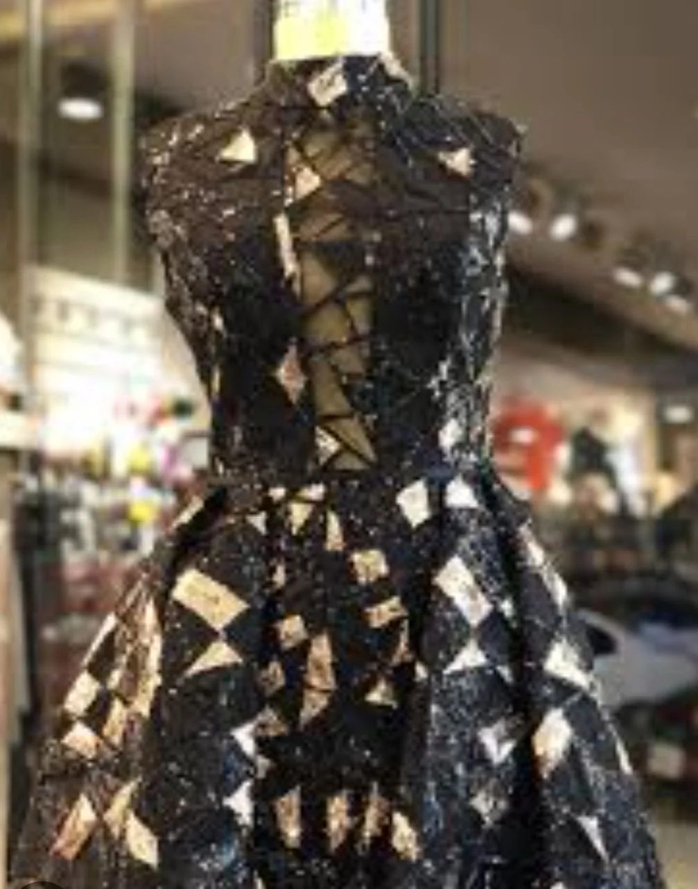 'Black dress photo 4