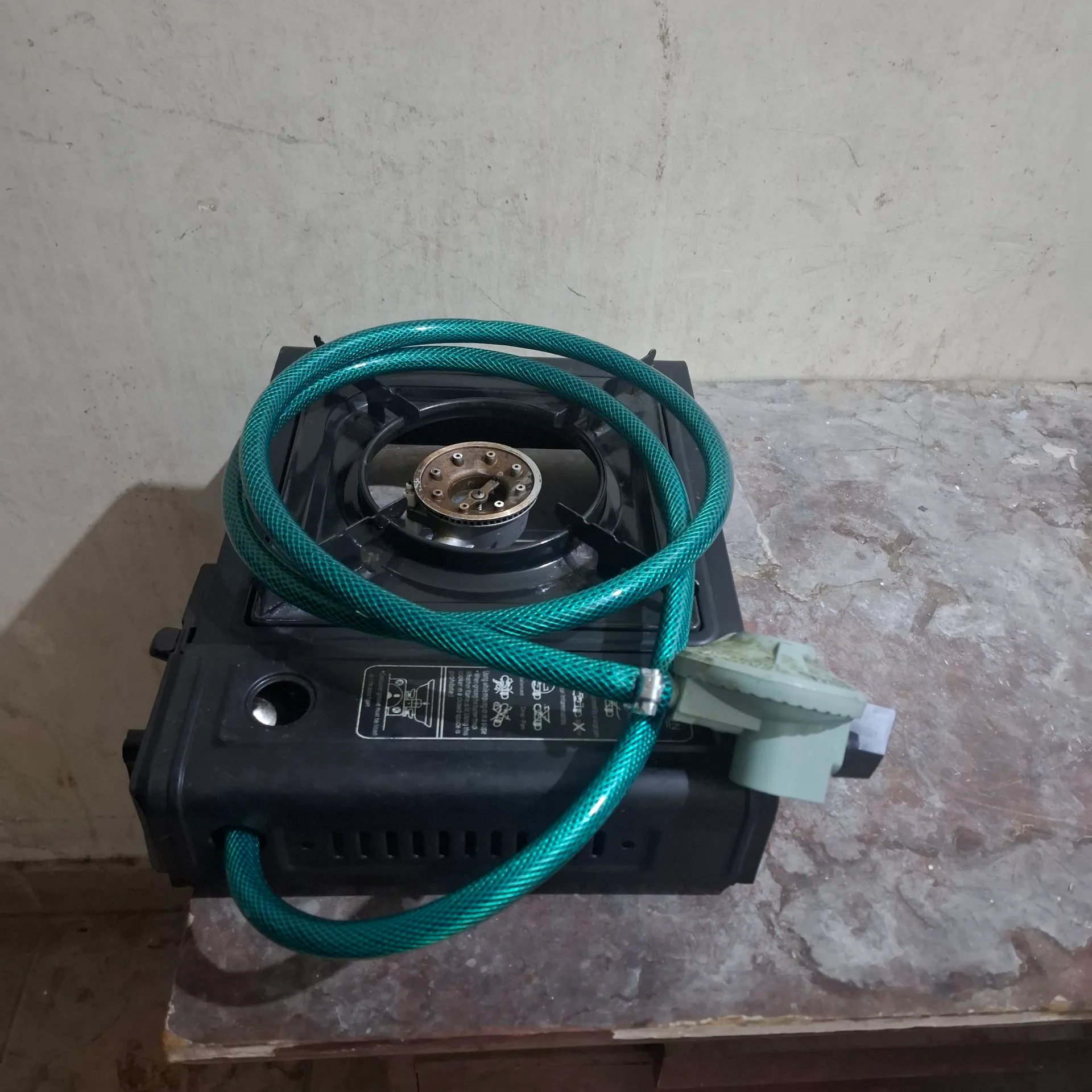 Gas Stove With Regulator and pipe photo 4