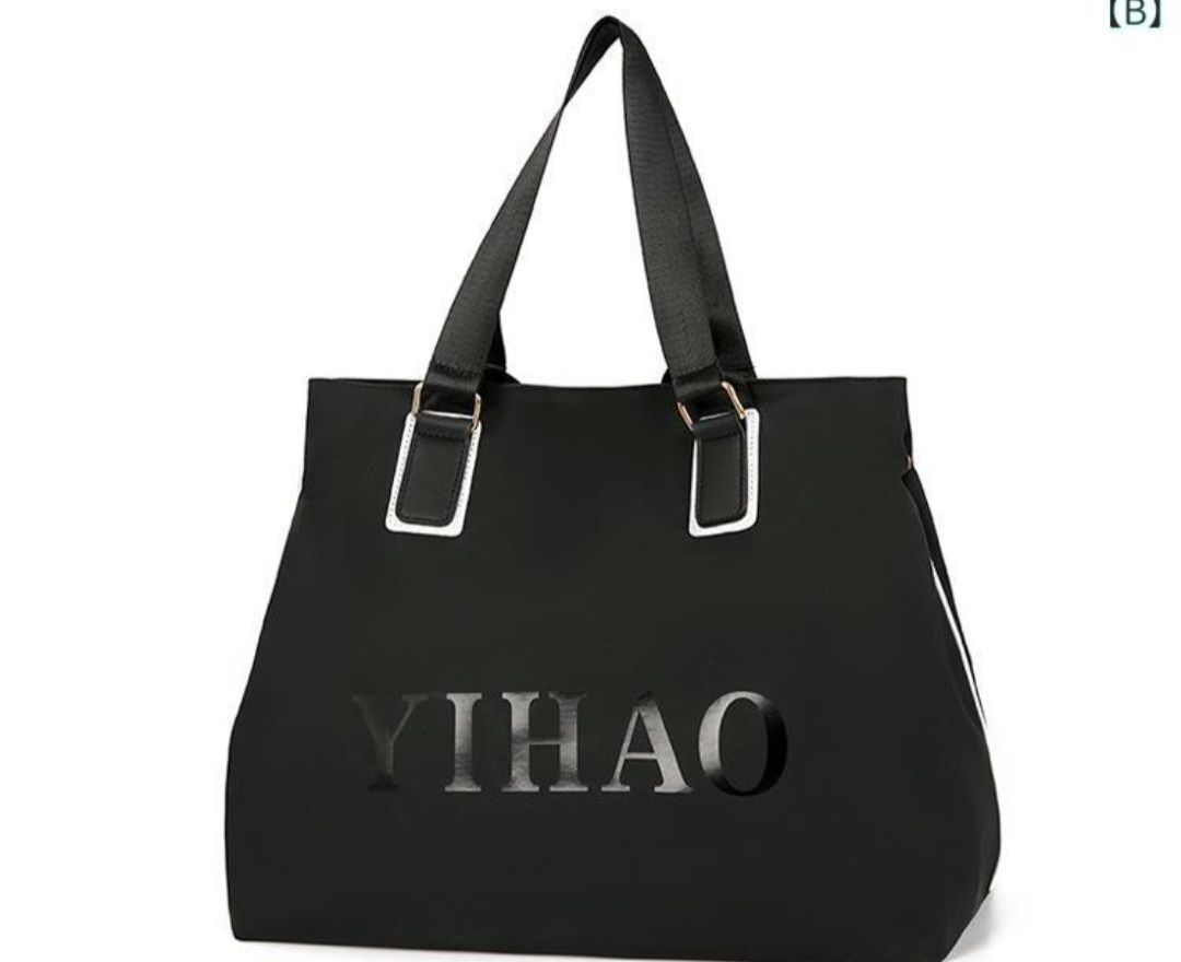 Handbag photo 4