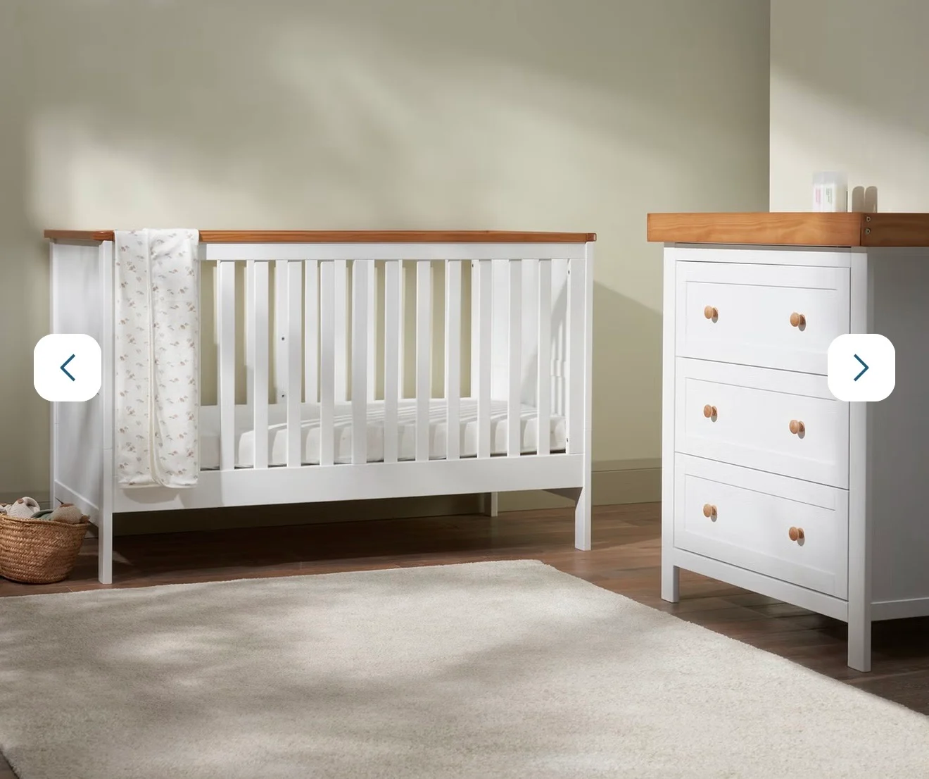 Cot bed photo 3