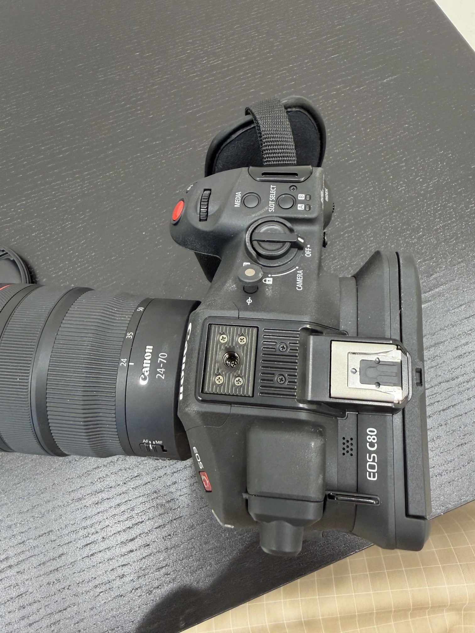 canon C80 with 24-70mm zoom lens photo 3