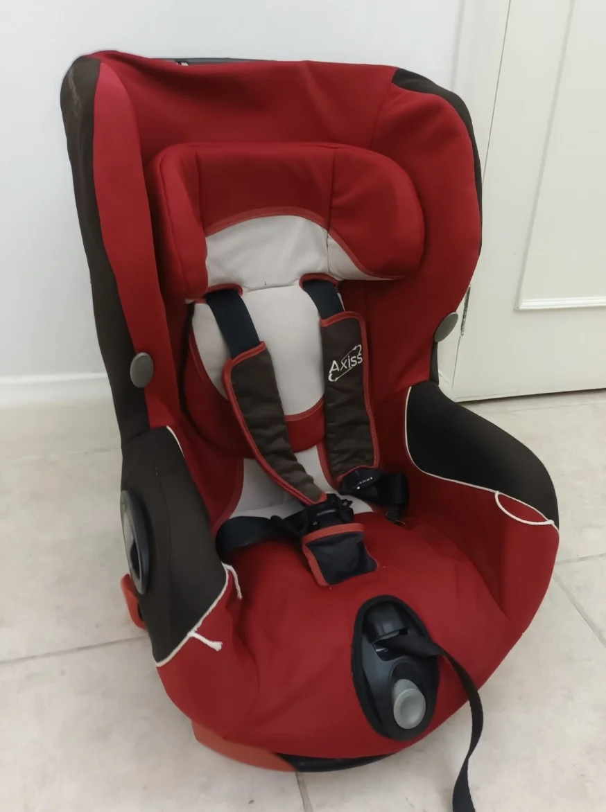 Booster car seat – Swiveling photo 2