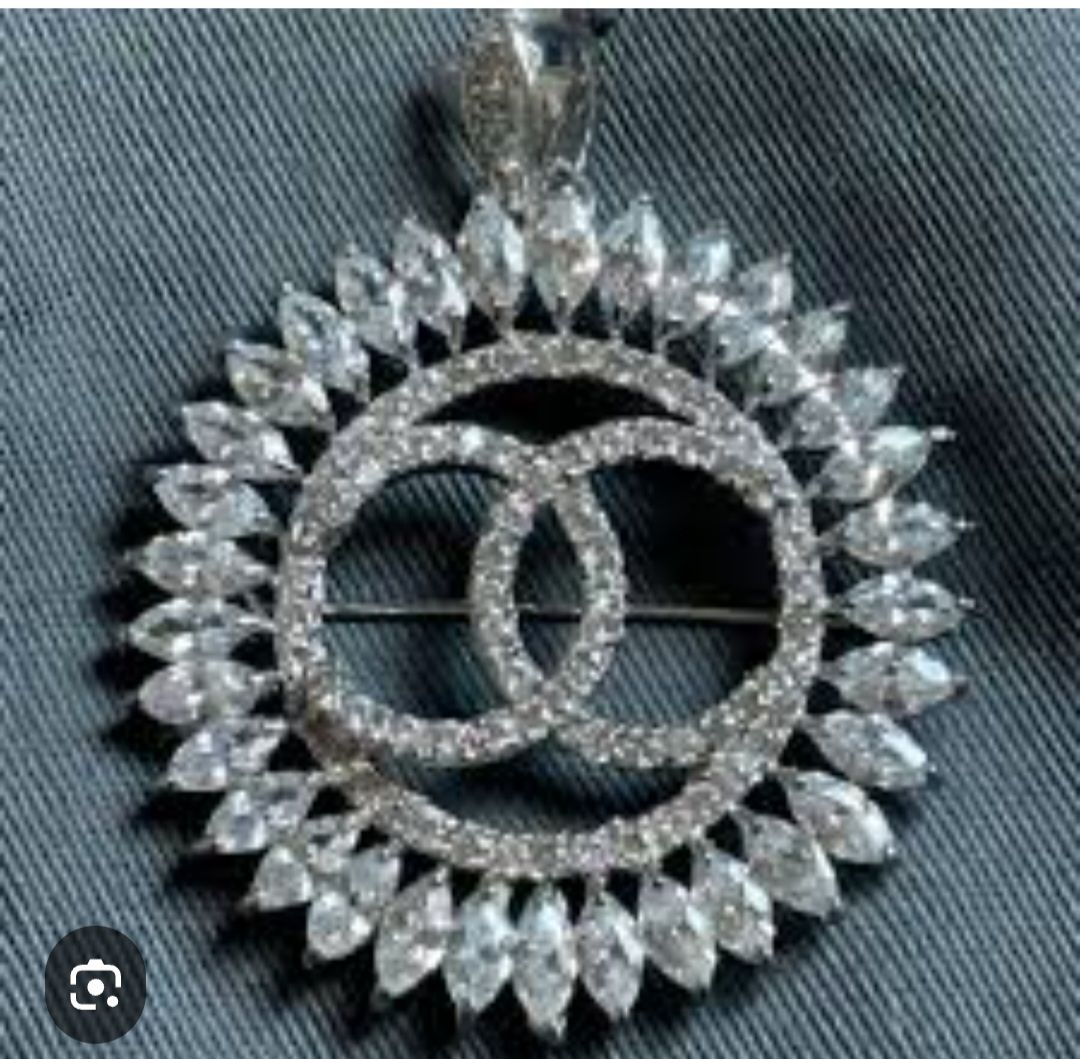 Brooches photo 5