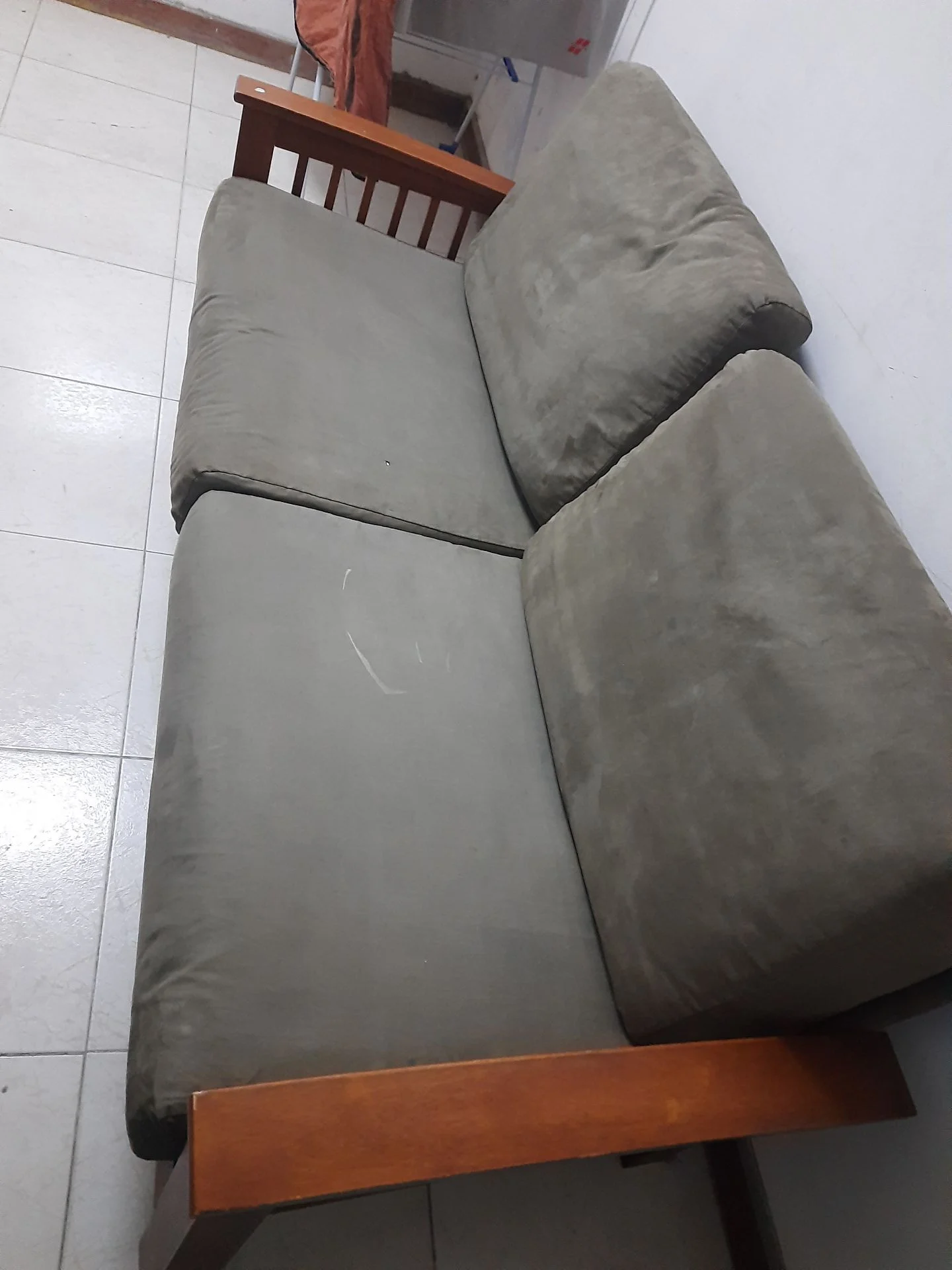 Sofa 3 seater wooden home center photo 3