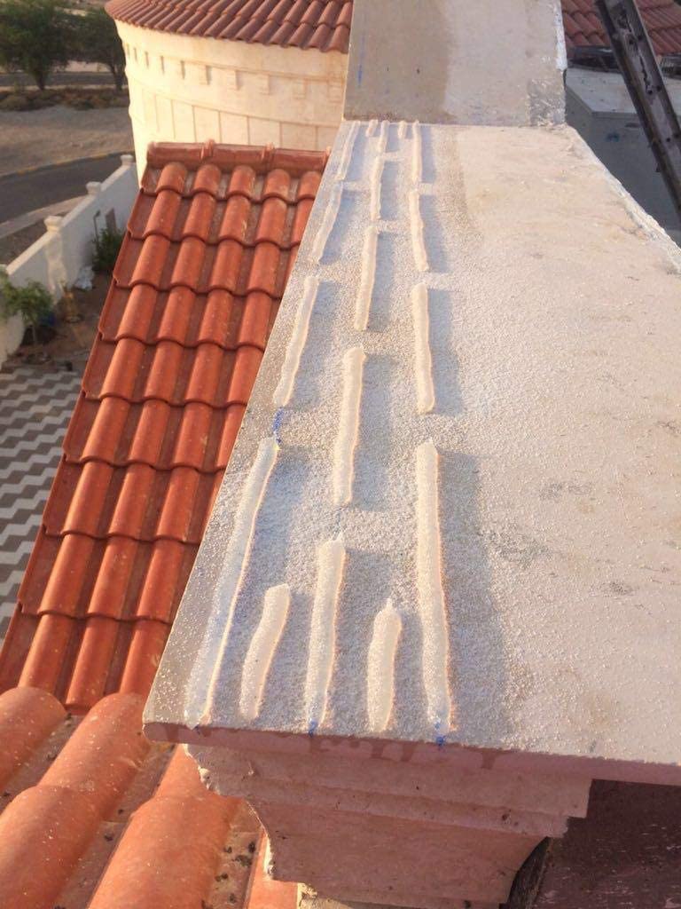 Applying Bird Repellent Gel/ Fixing Bird Spikes House, Office Cleaning photo 4