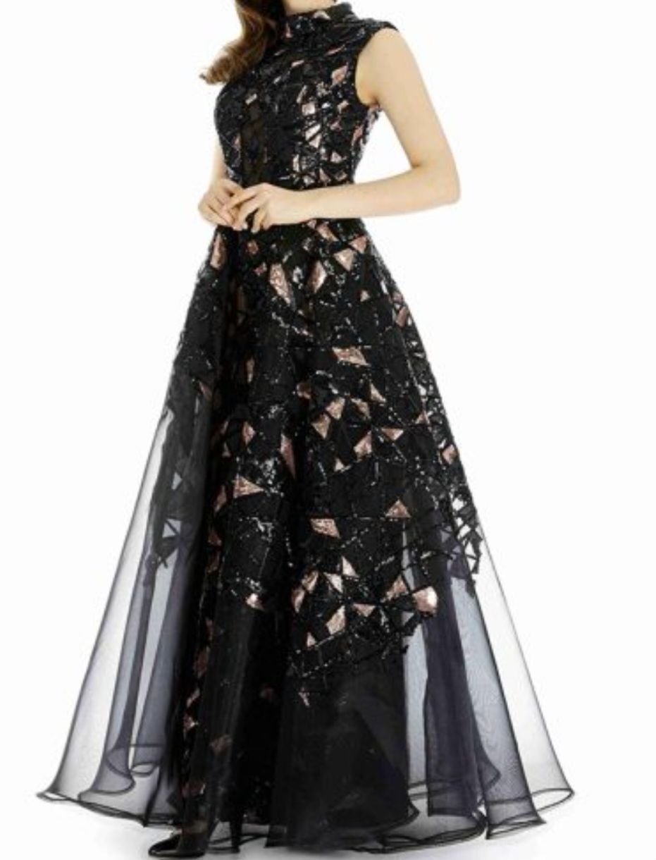 'Black dress photo 5