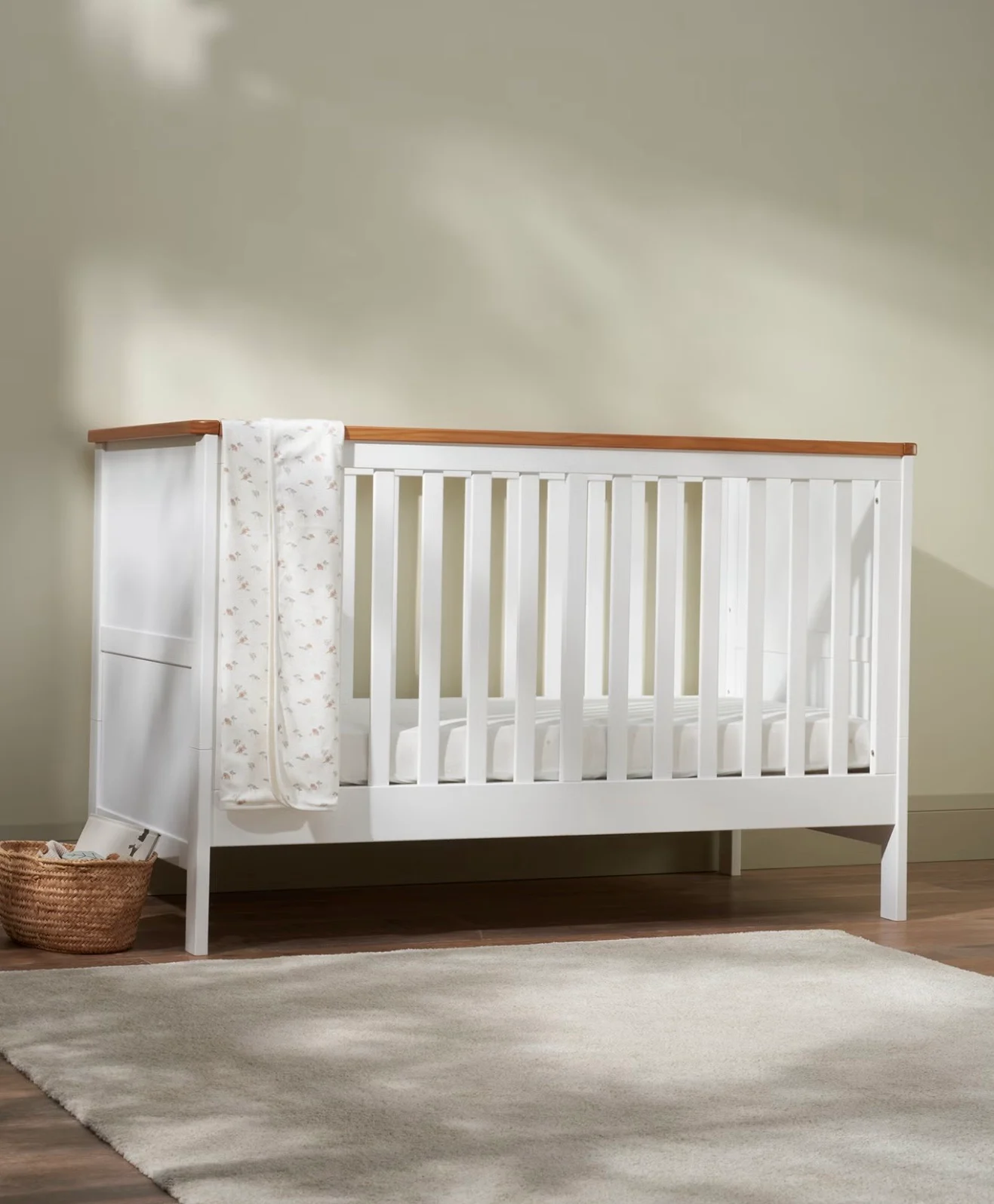 Cot bed photo 2