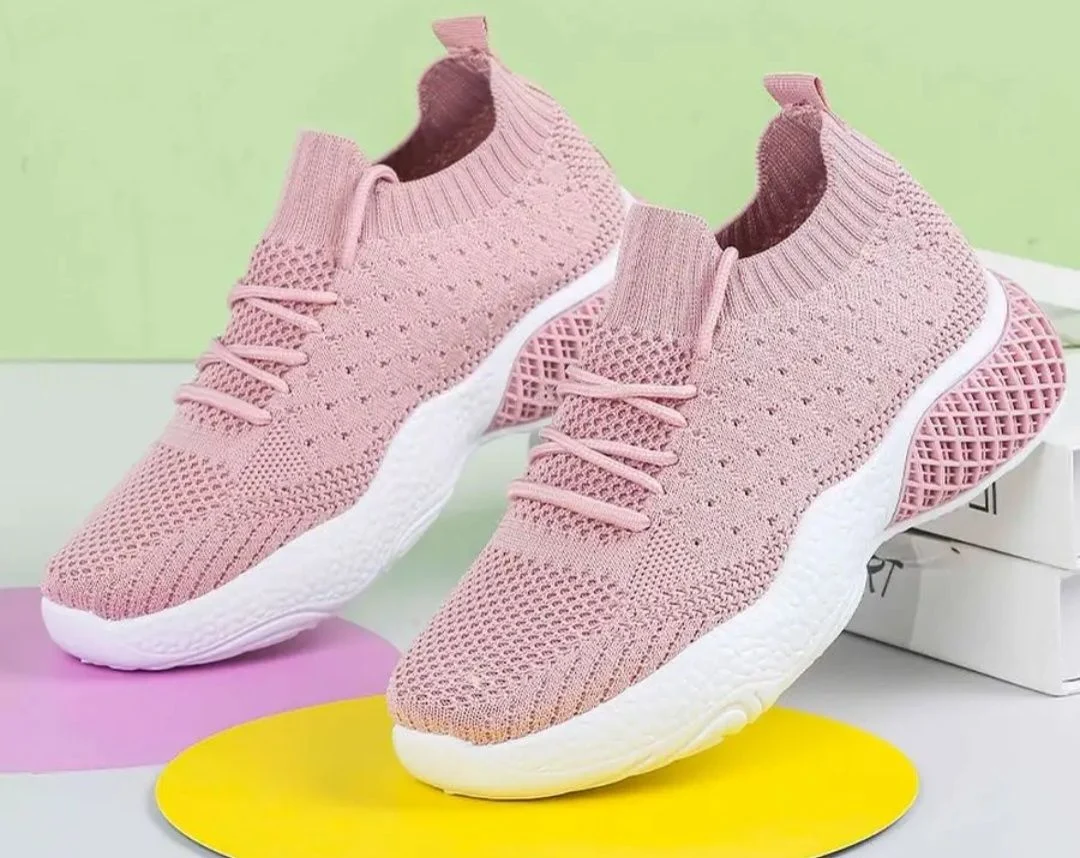 Pink sneakers photo 5