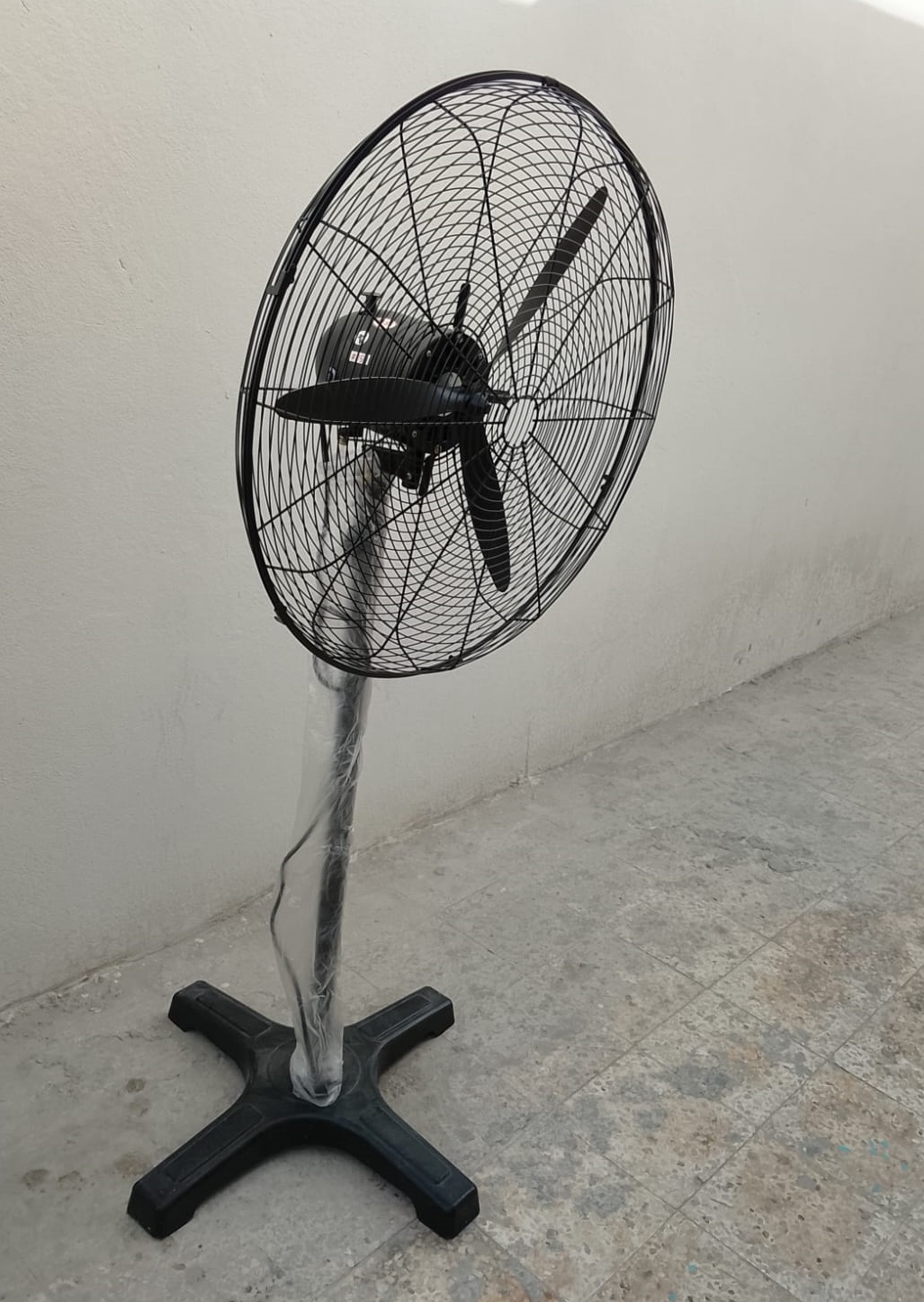 Used and New Standing/ Industrial Pedestal Fan 24" for Sale photo 5