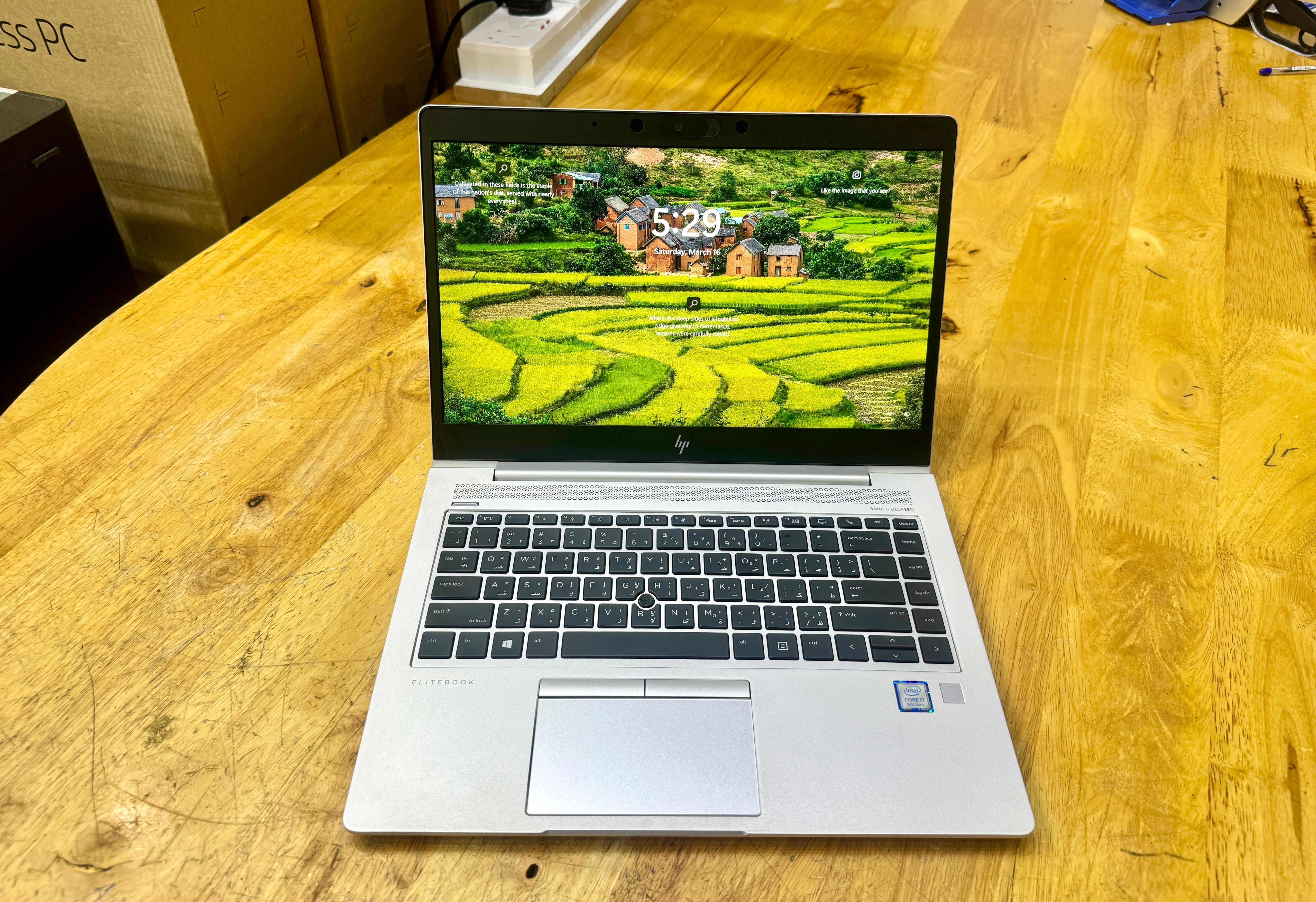 HP ELITEBOOK 840 G5 : CORE i7-16GB RAM-512 NVME SSD ( QATAR USE ) photo 2