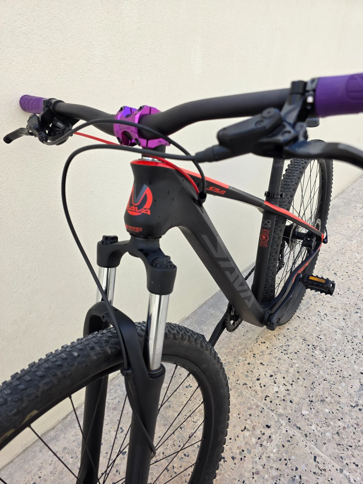 Sava Carbon 29 Mountain Bike Deck 8.2- Shimano Deore XT8100 photo 2