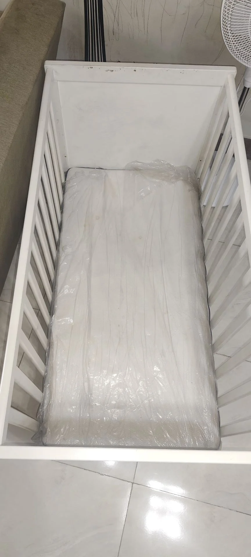 Ikea crib for a new born or infant for sale photo 2