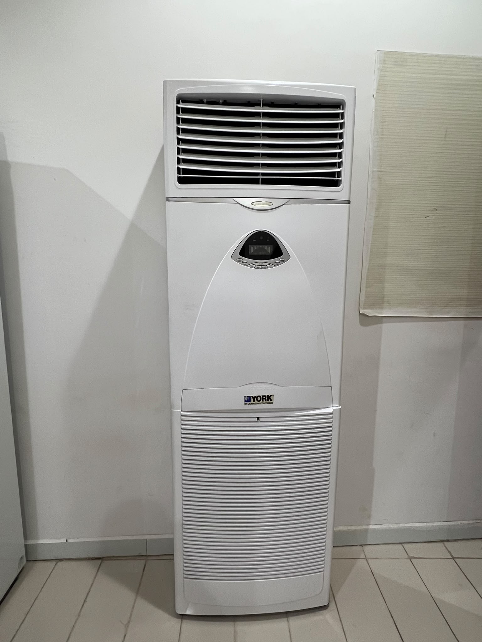 York Floor Stand AC 4.0 Ton  for Sale photo 3