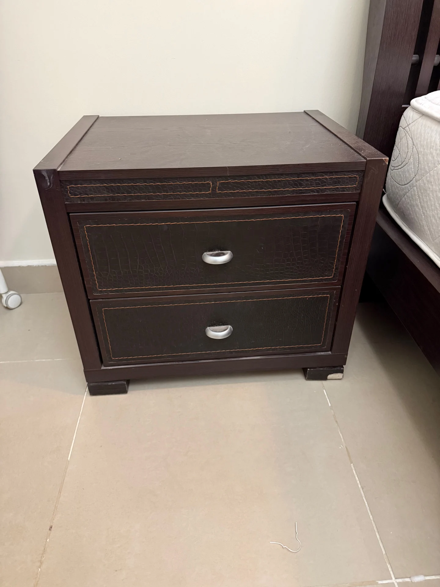 🛏️ Three Quater Bedroom Set – Bed, Mattress & Bedside Table photo 2