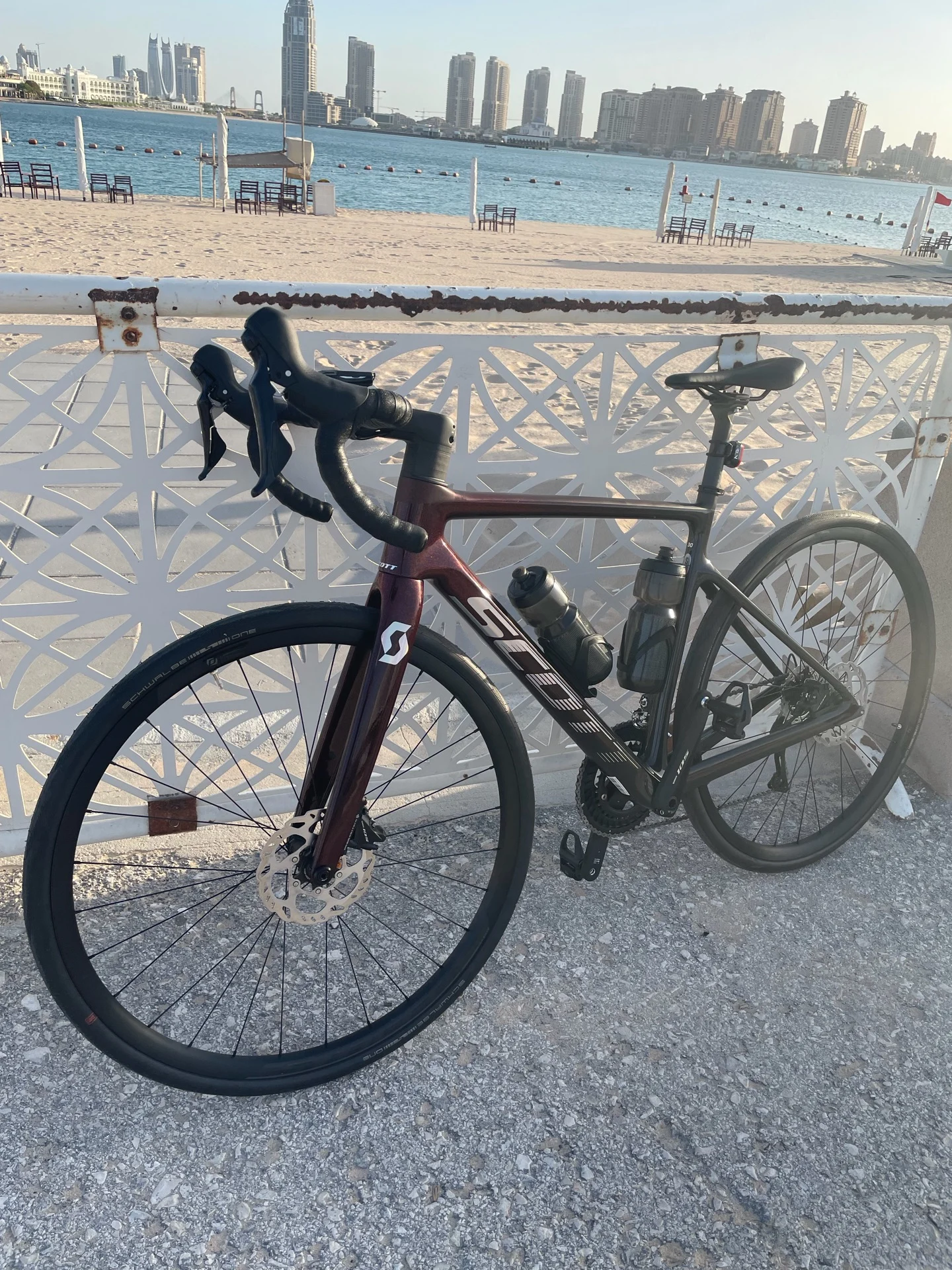 Scott Addict road bike for sale photo 3