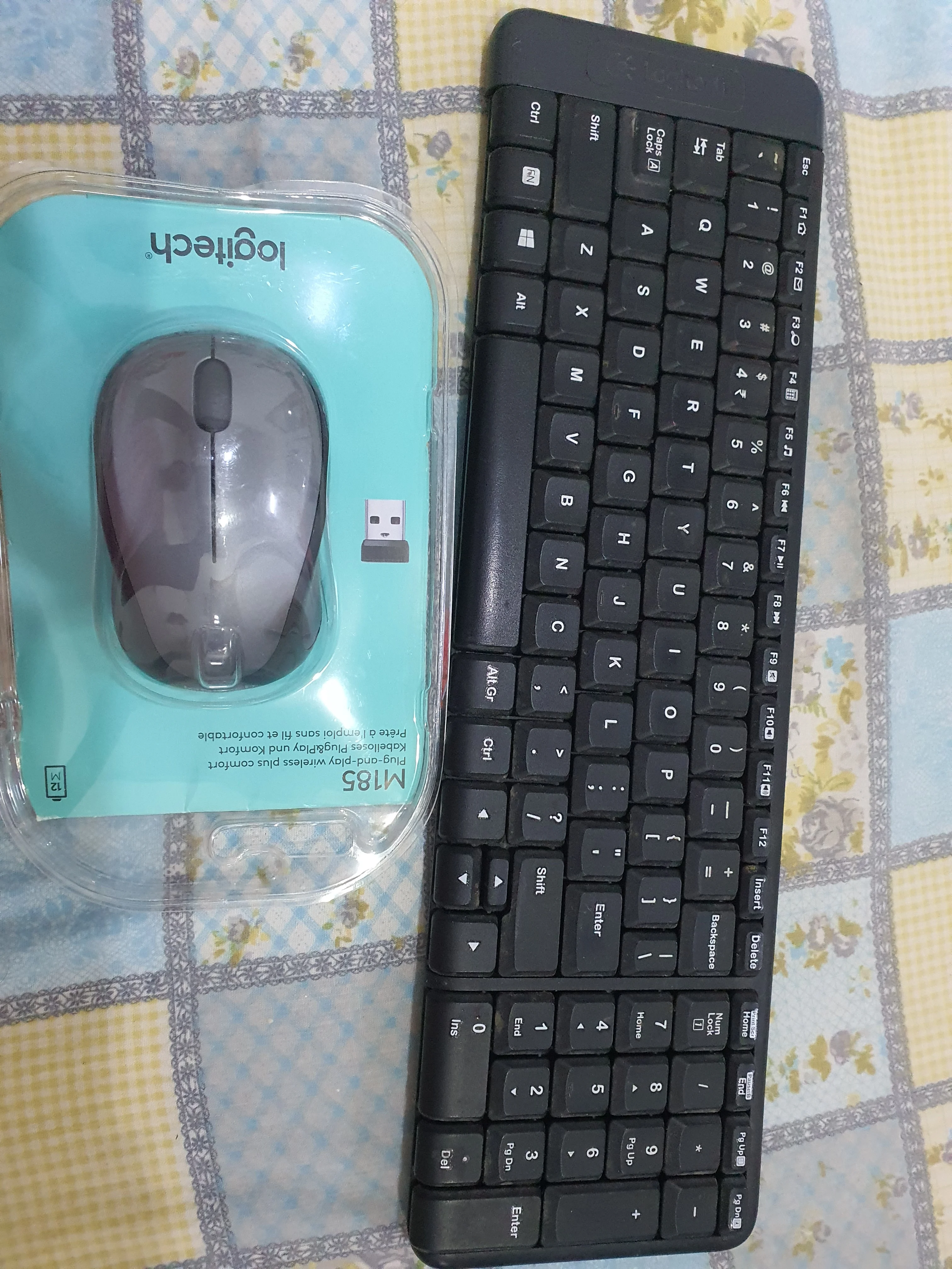 Brand new LOGITECH wireless keyboard and mouse photo 2
