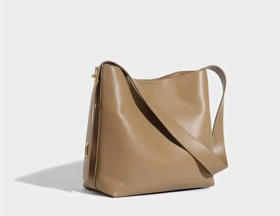 Brown leather photo 5