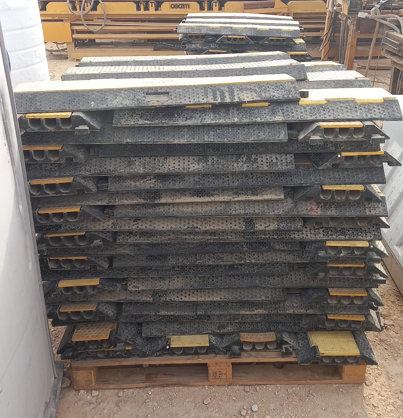 Speed breaker, Wheel stopper & Used Cable Protector Ramp for Sale photo 4