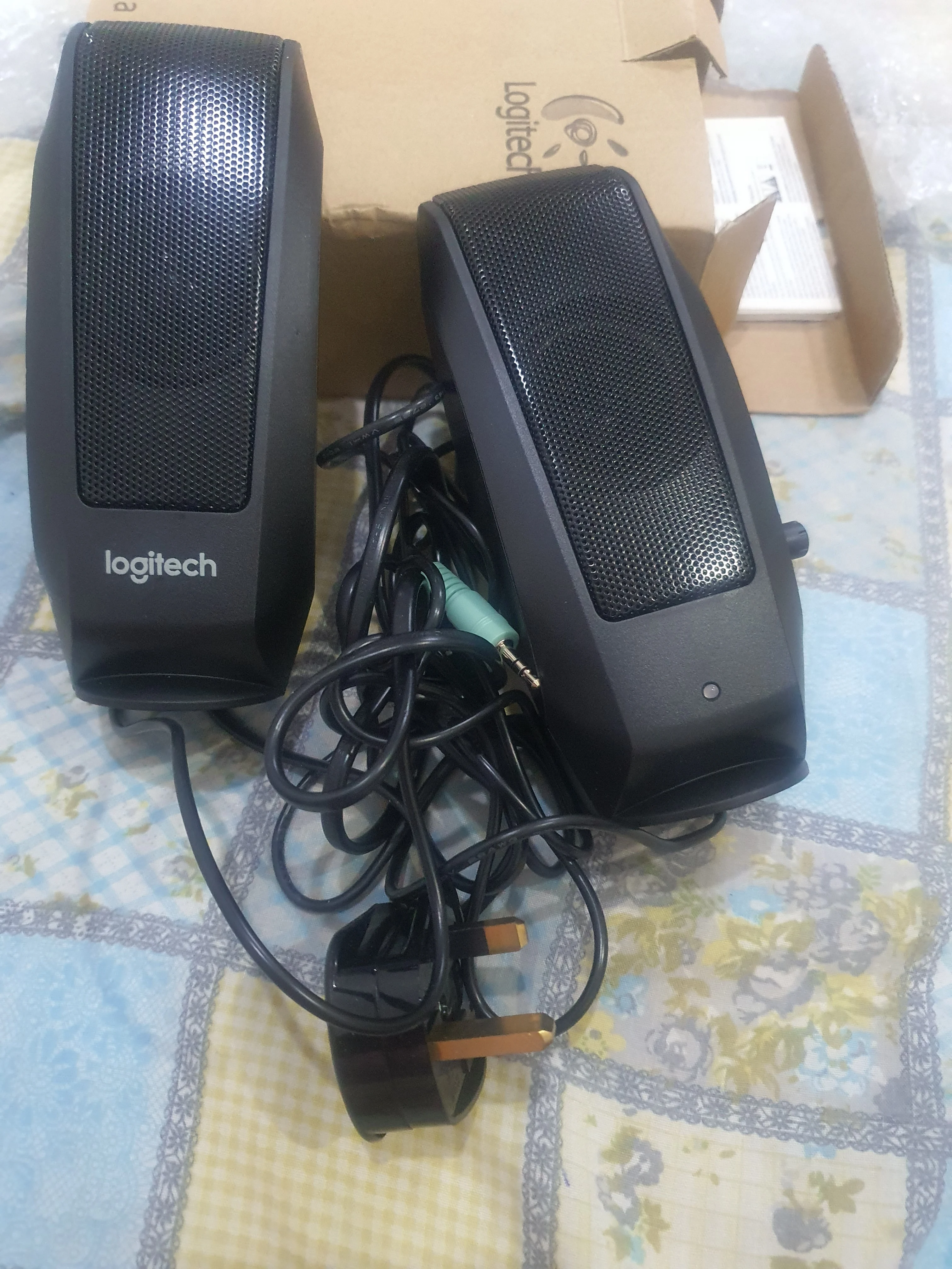Logitech Speaker photo 1