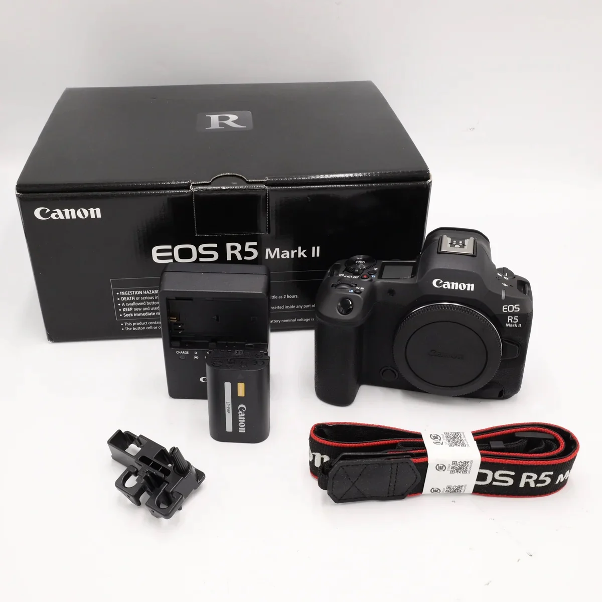 Canon r5ii with f4 24/105 photo 2