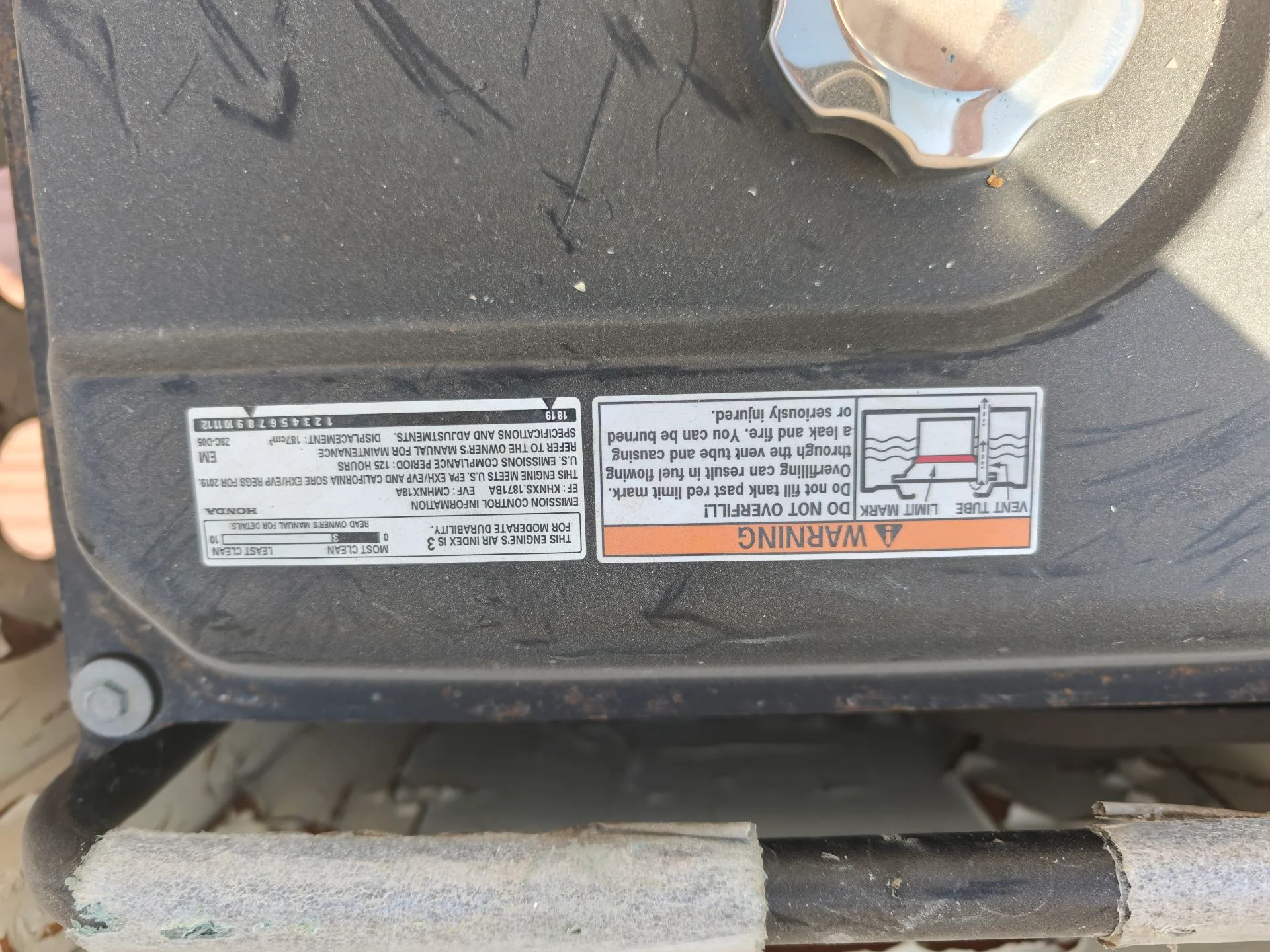 Honda Marine Generator in Soundproof Box photo 3