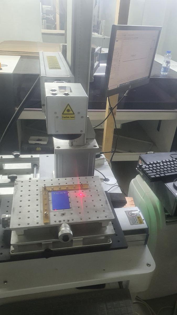 Barely used 50W Fiber Laser Machine photo 3