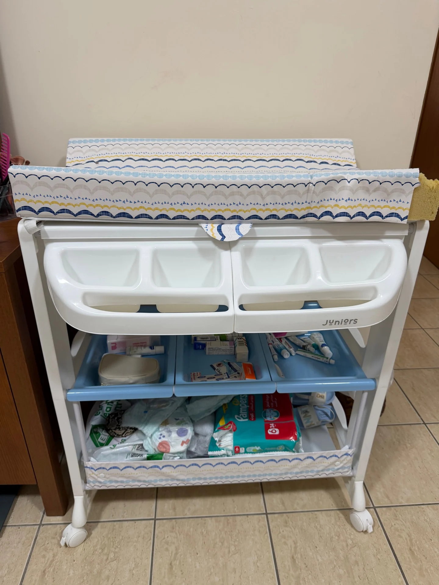 Diapers changing table photo 1