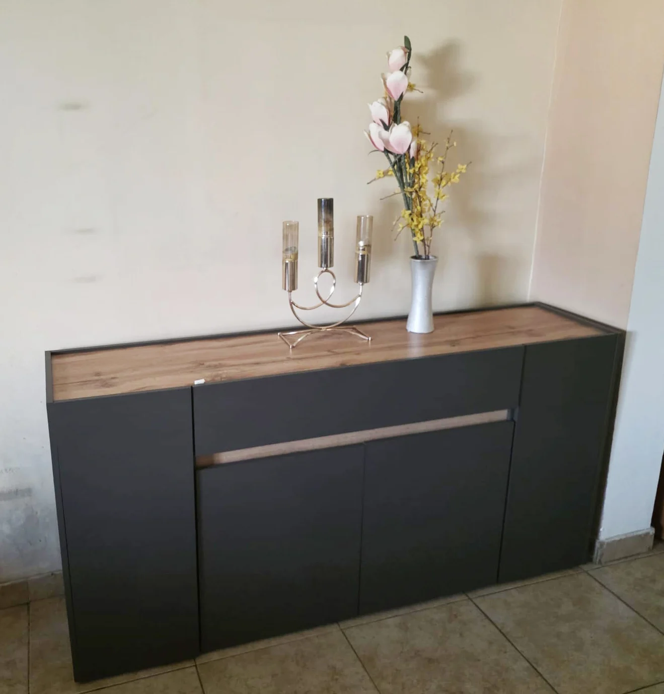 SOFE, TABLE, TV STAND, AC, TABLE, BED, MATTRESS, WARDROBE, SHOE RACK, photo 3
