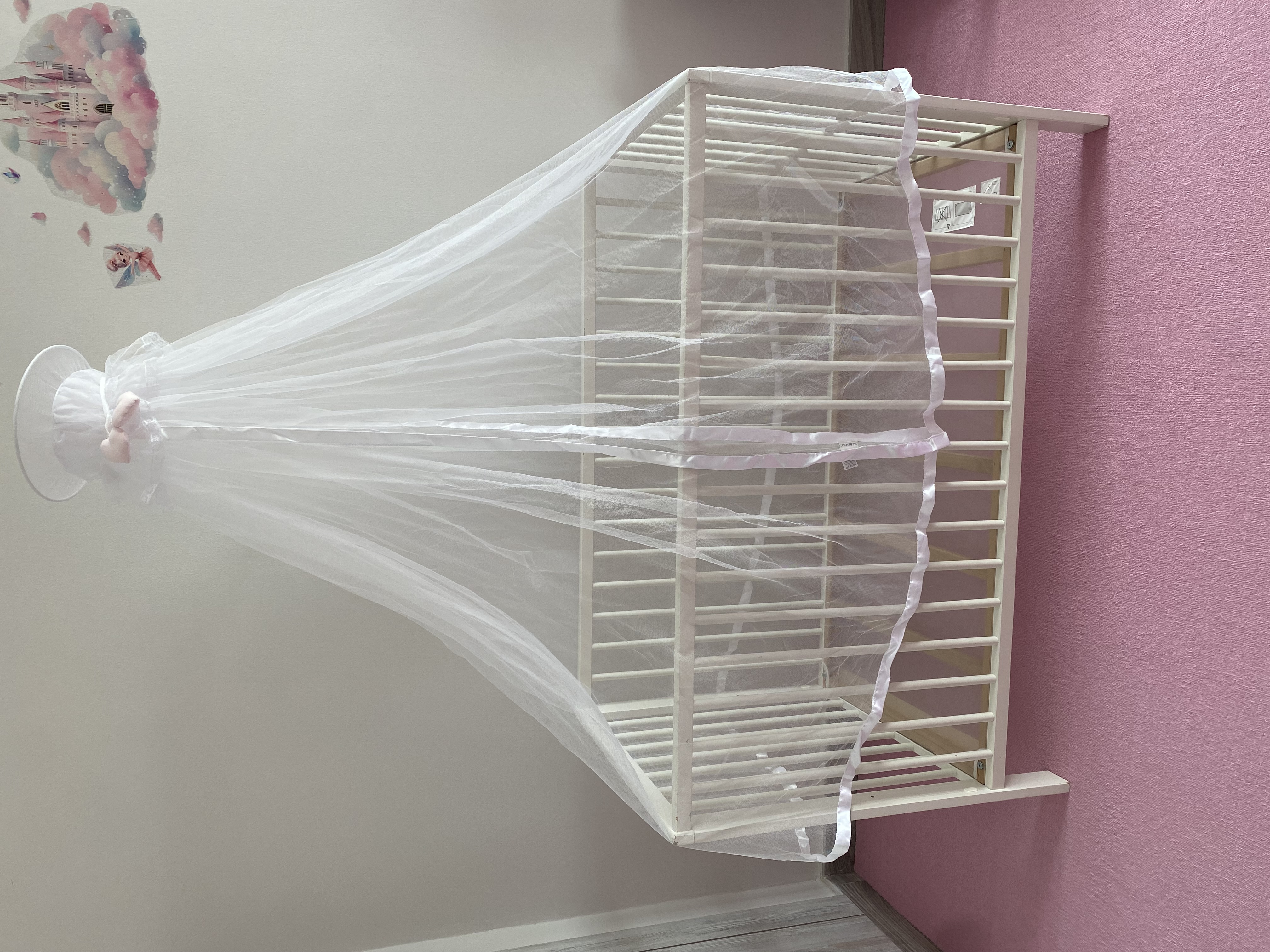 Crib bed with net and net stand photo 4