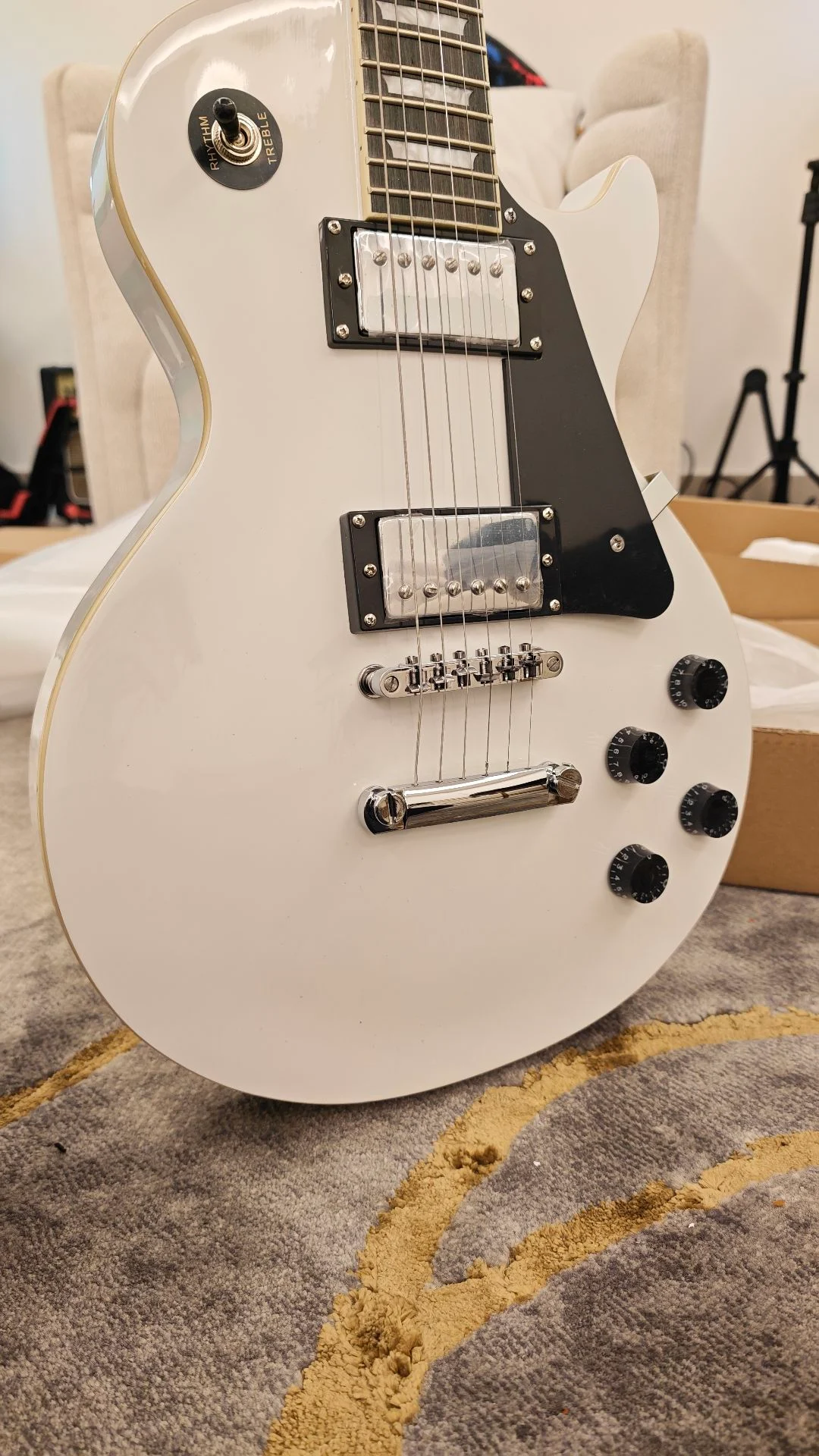 Beautiful LesPaul Clone Electric Guitar photo 4