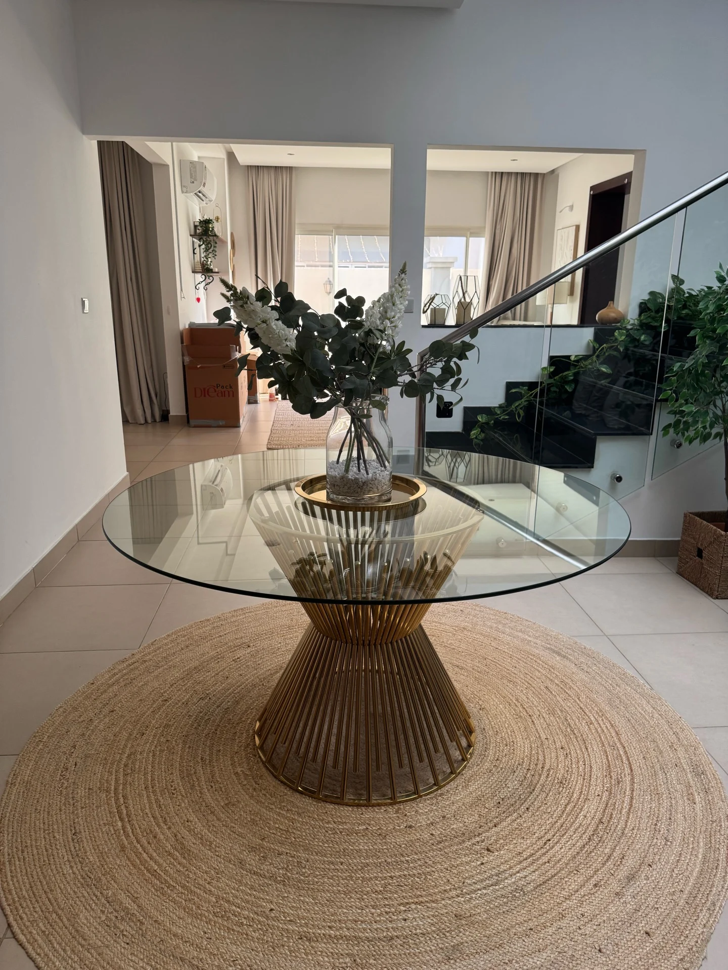 Glass Midas Table photo 1