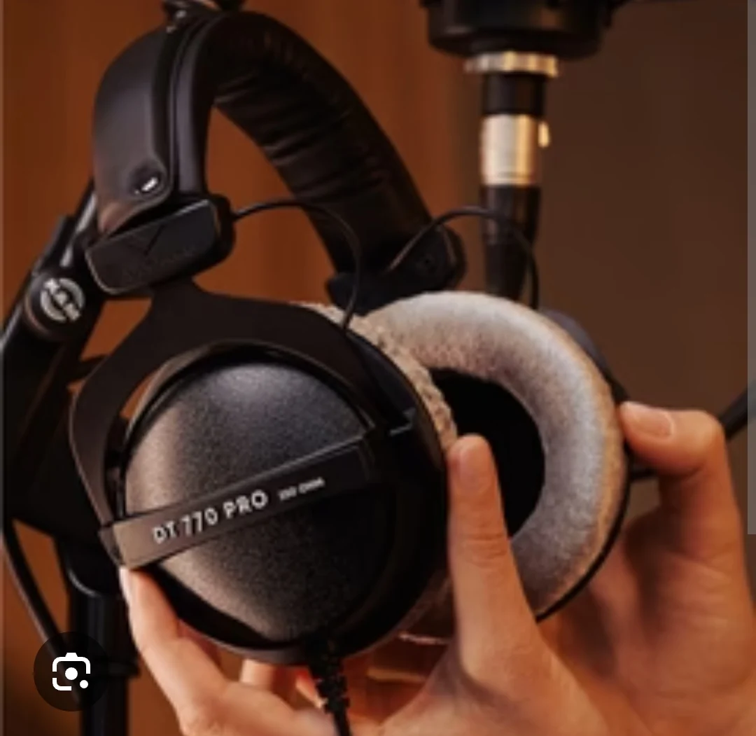 beyerdynamic DT 770 PRO Headphone 250ohm photo 1
