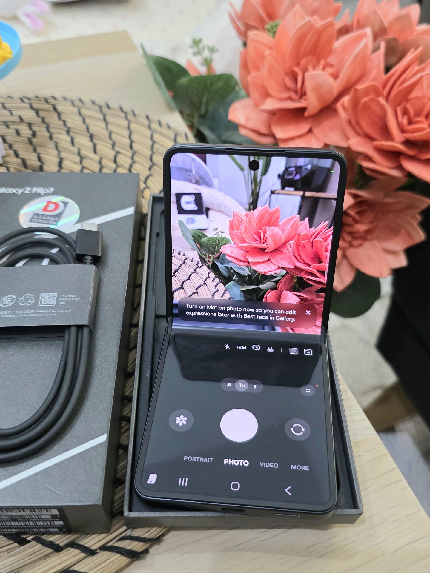 512Gb Galaxy Z Flip 7 JetBlack photo 5