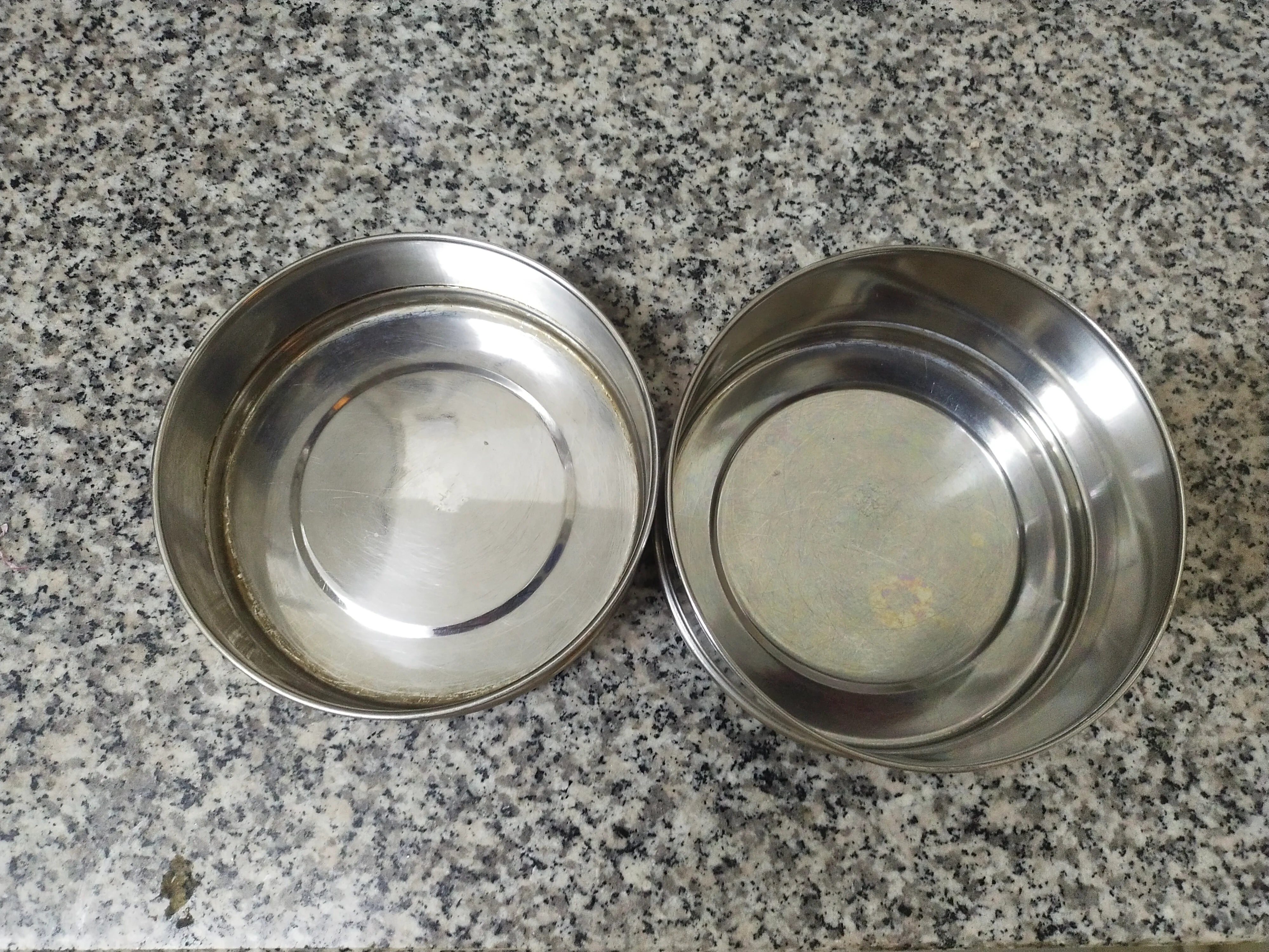 Hawkins pressure cooker 5 litre with 2 containers photo 4