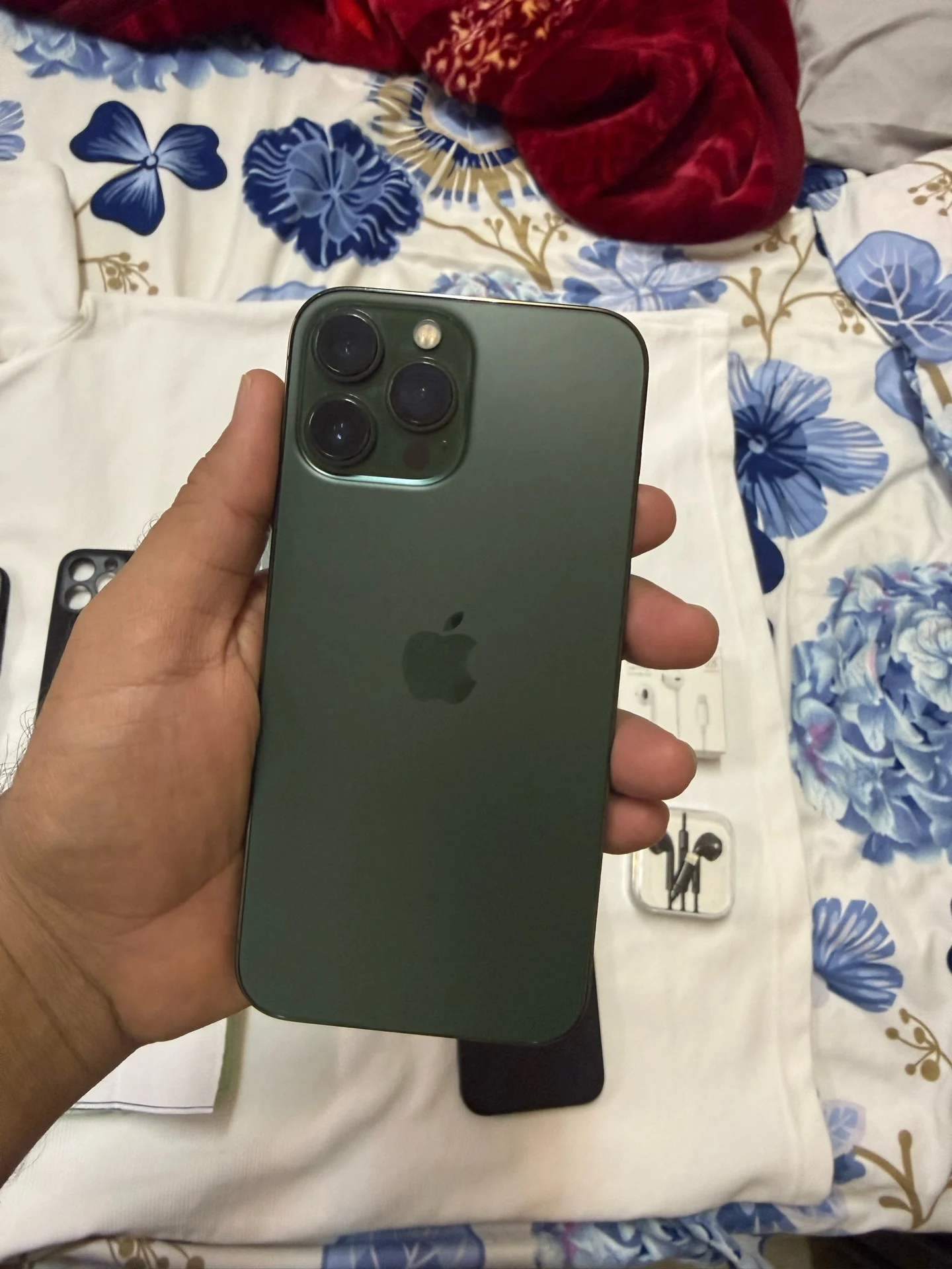 iPhone 13 Pro Max – 256GB | Alpine Green | QAR 1,500 photo 2
