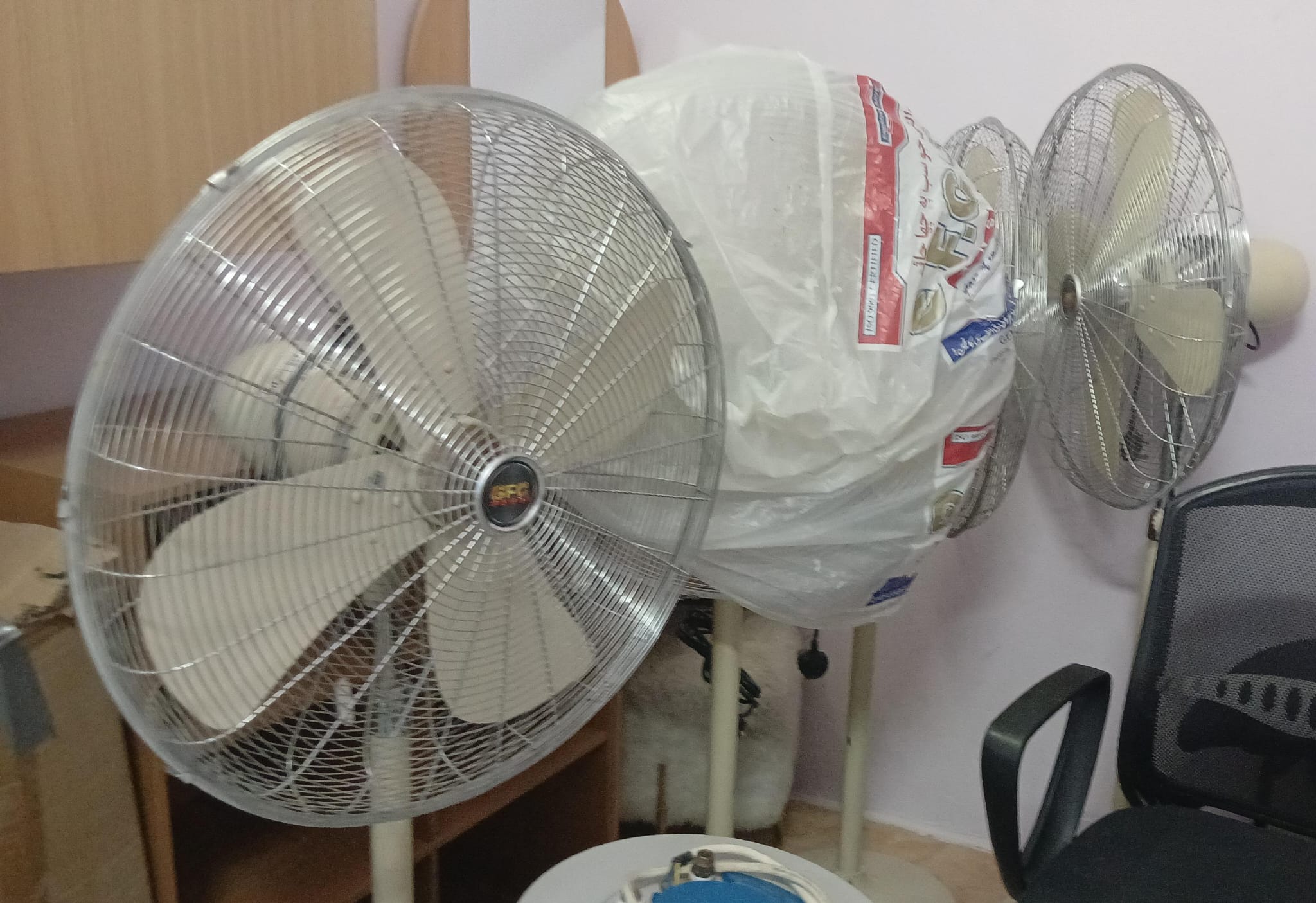Used and New Standing/ Industrial Pedestal Fan 24" for Sale photo 1