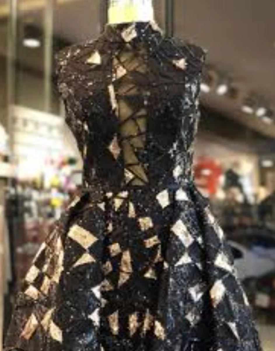 'Black dress photo 2