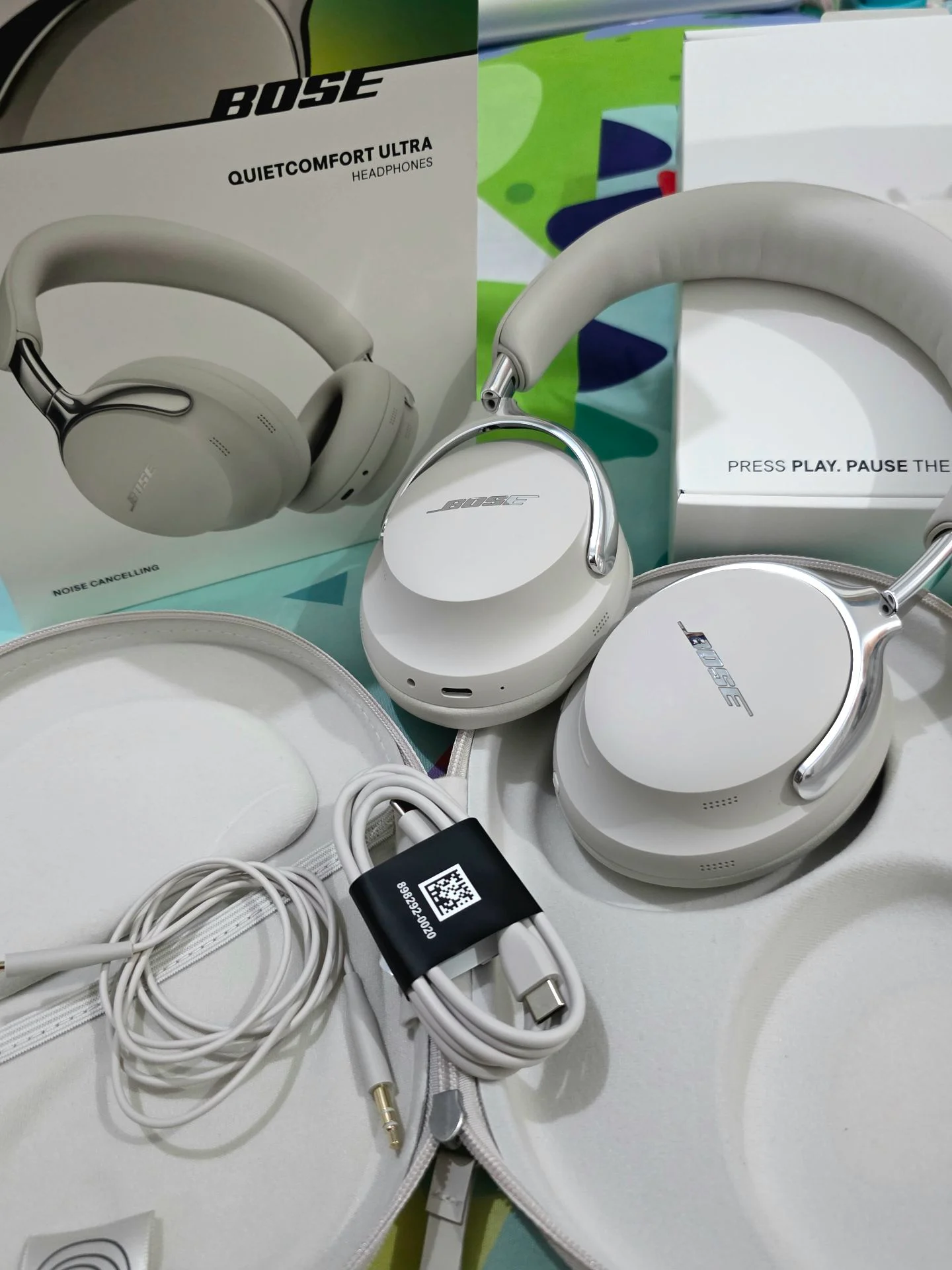 Bose Quietcomfort Ultra Gen 2 Over-ear Wireless Headphone White photo 2