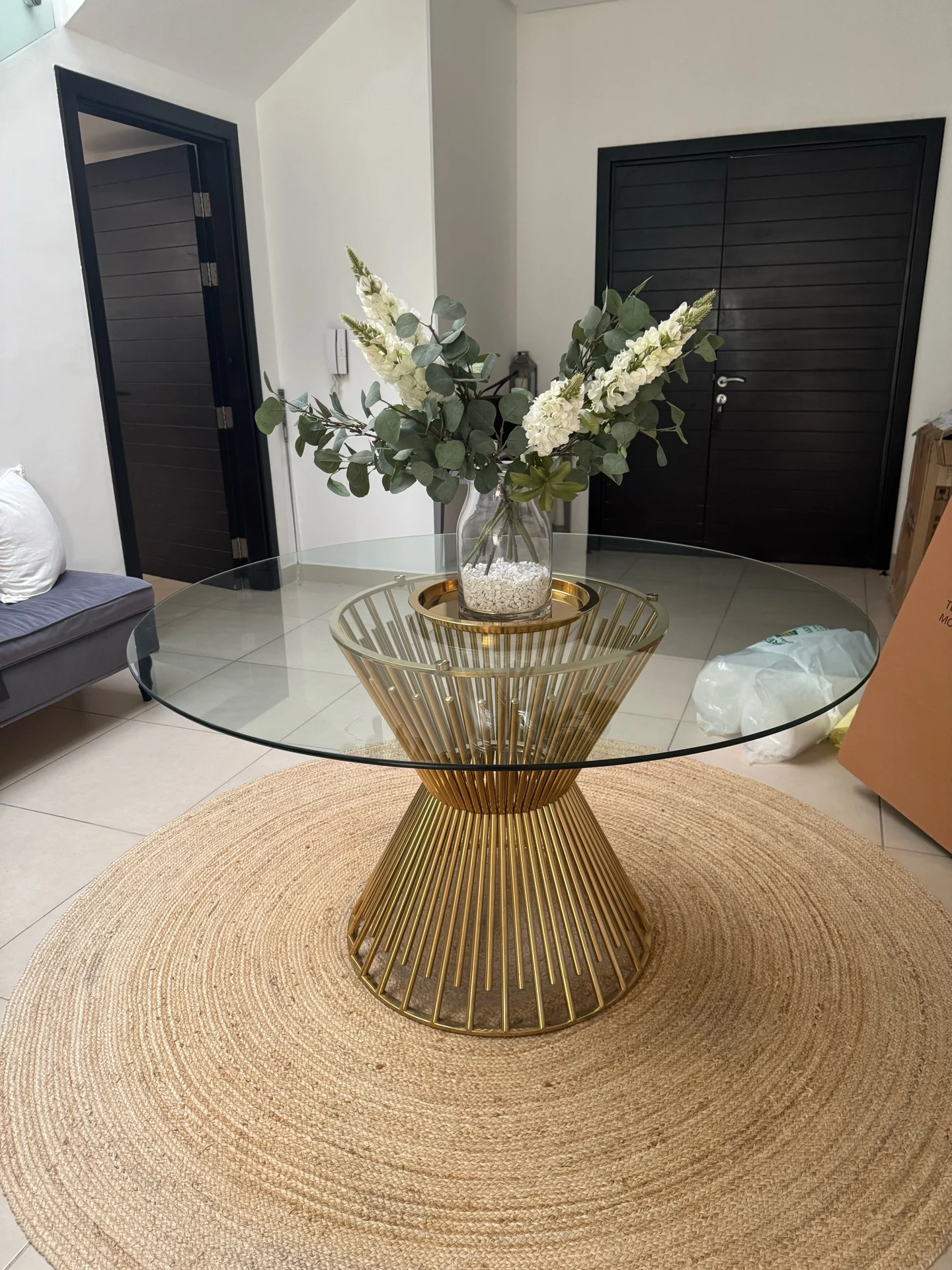 Glass Midas Table photo 3