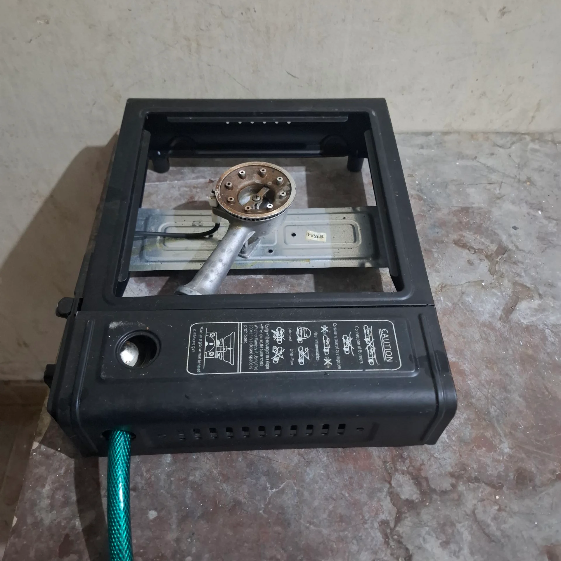 Gas Stove With Regulator and pipe photo 3