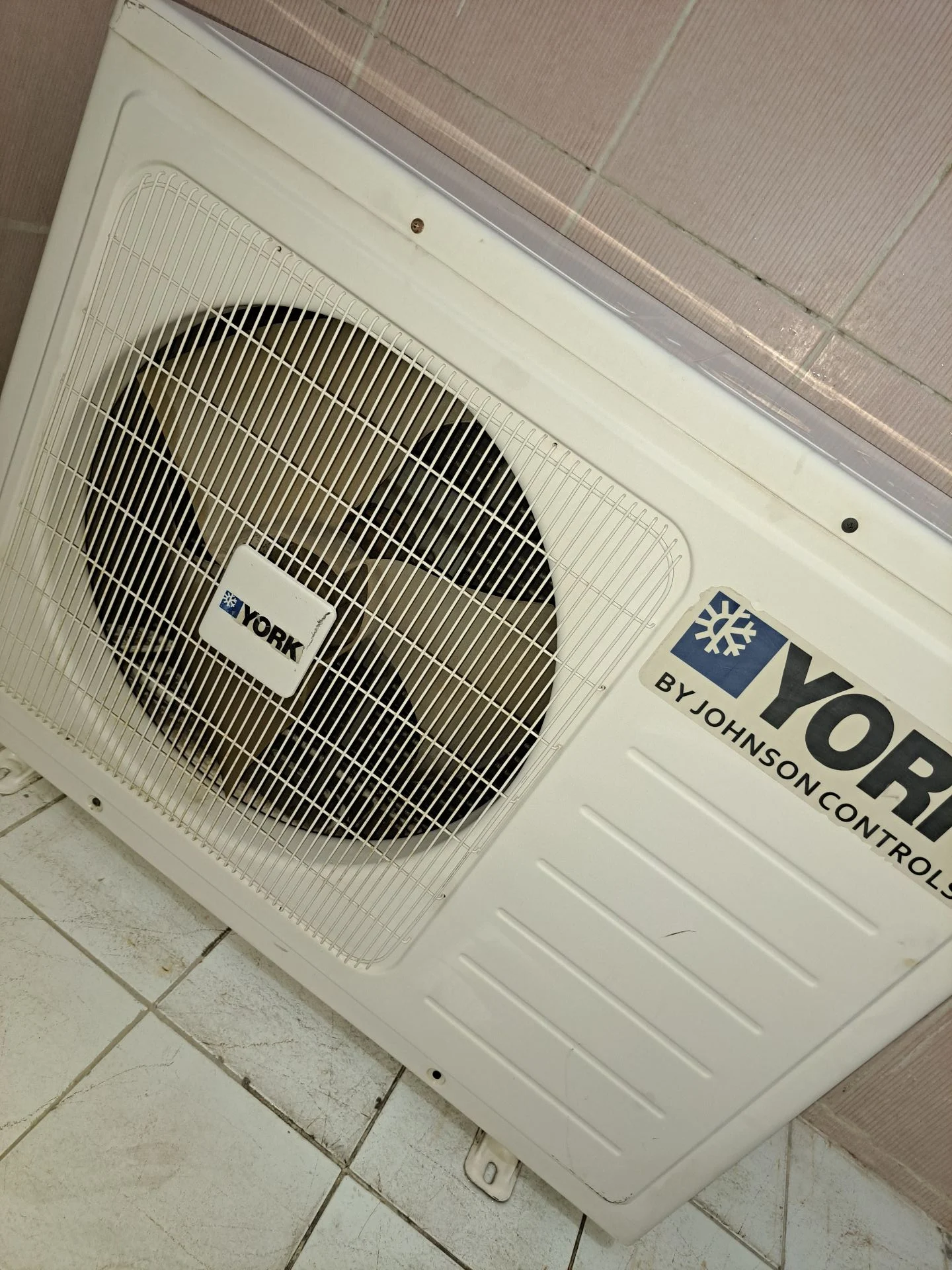 AC Outdoor Units for Sale – Good Condition, Reasonable Budget photo 2