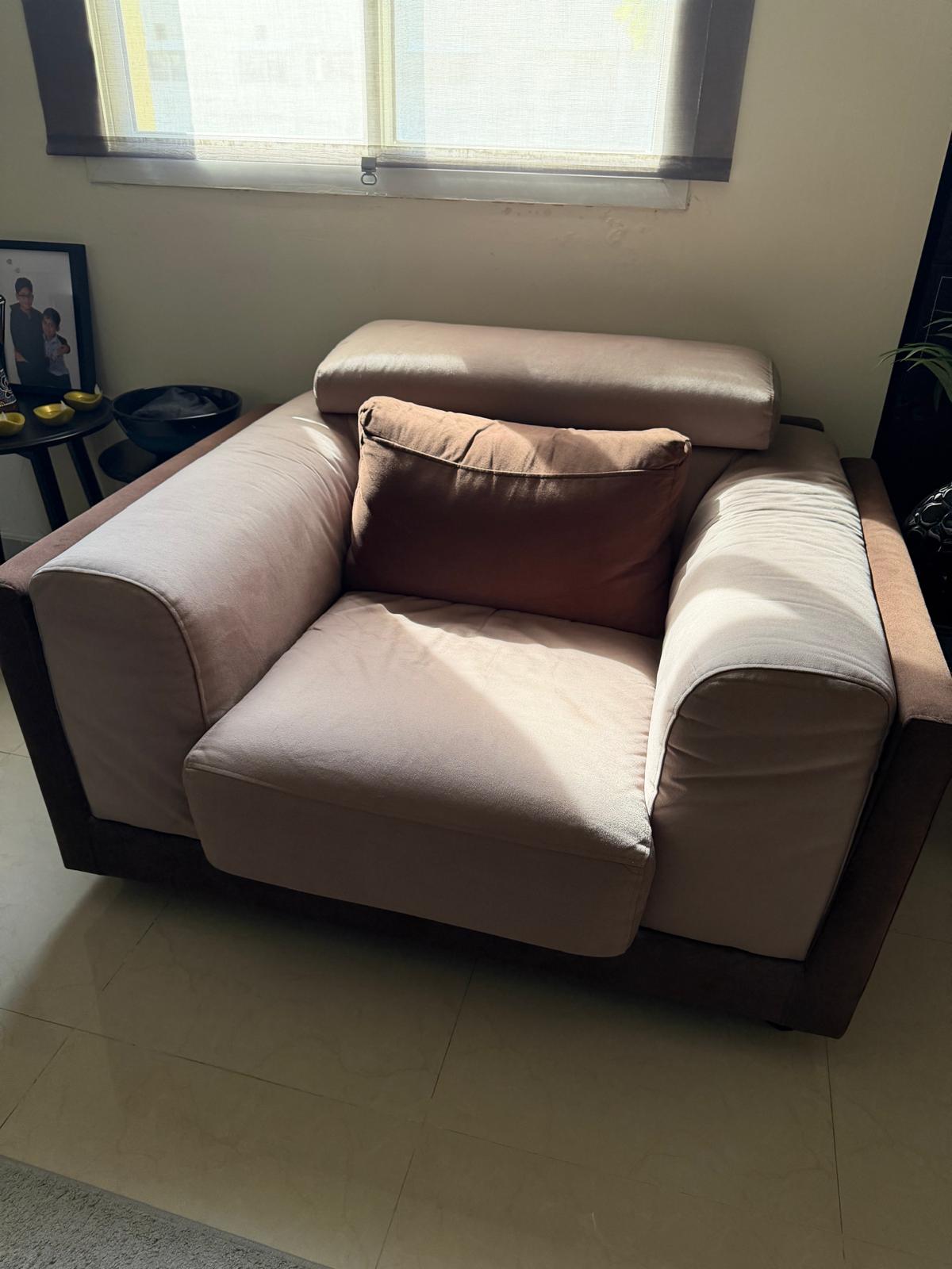 Premium Italian Sofa Set – Purchased from Tivoli photo 4