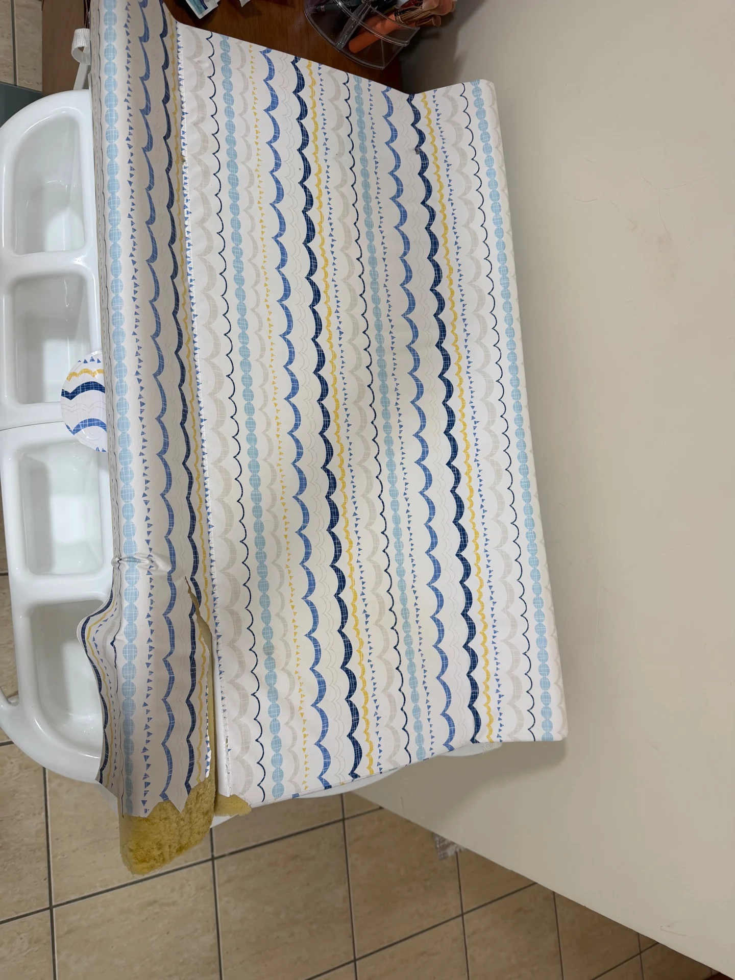Diapers changing table photo 3