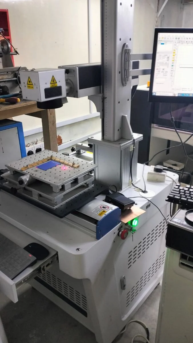 Barely used 50W Fiber Laser Machine photo 2