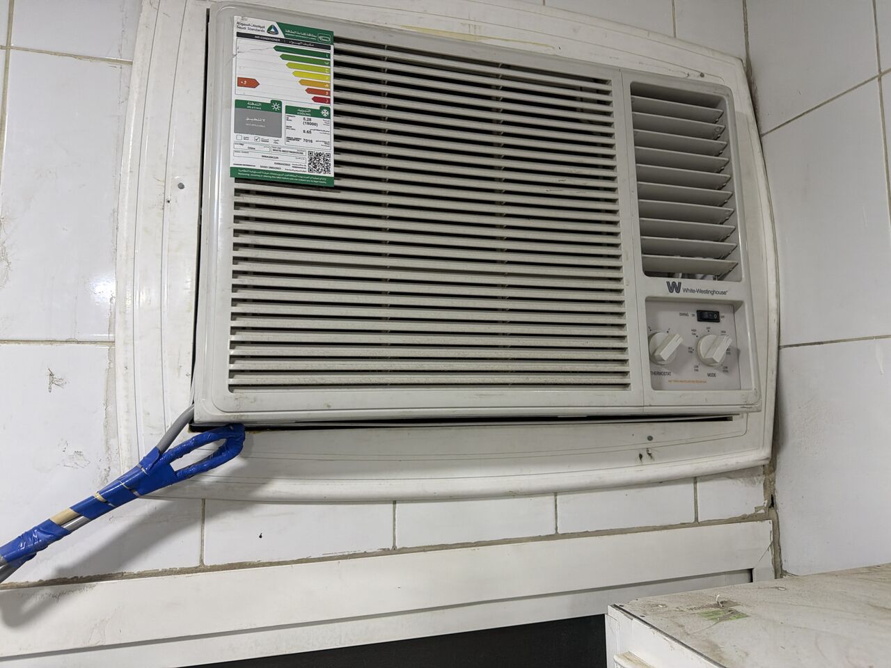 QAR 1000,  Window AC 1.5 Ton American For Sale photo 1